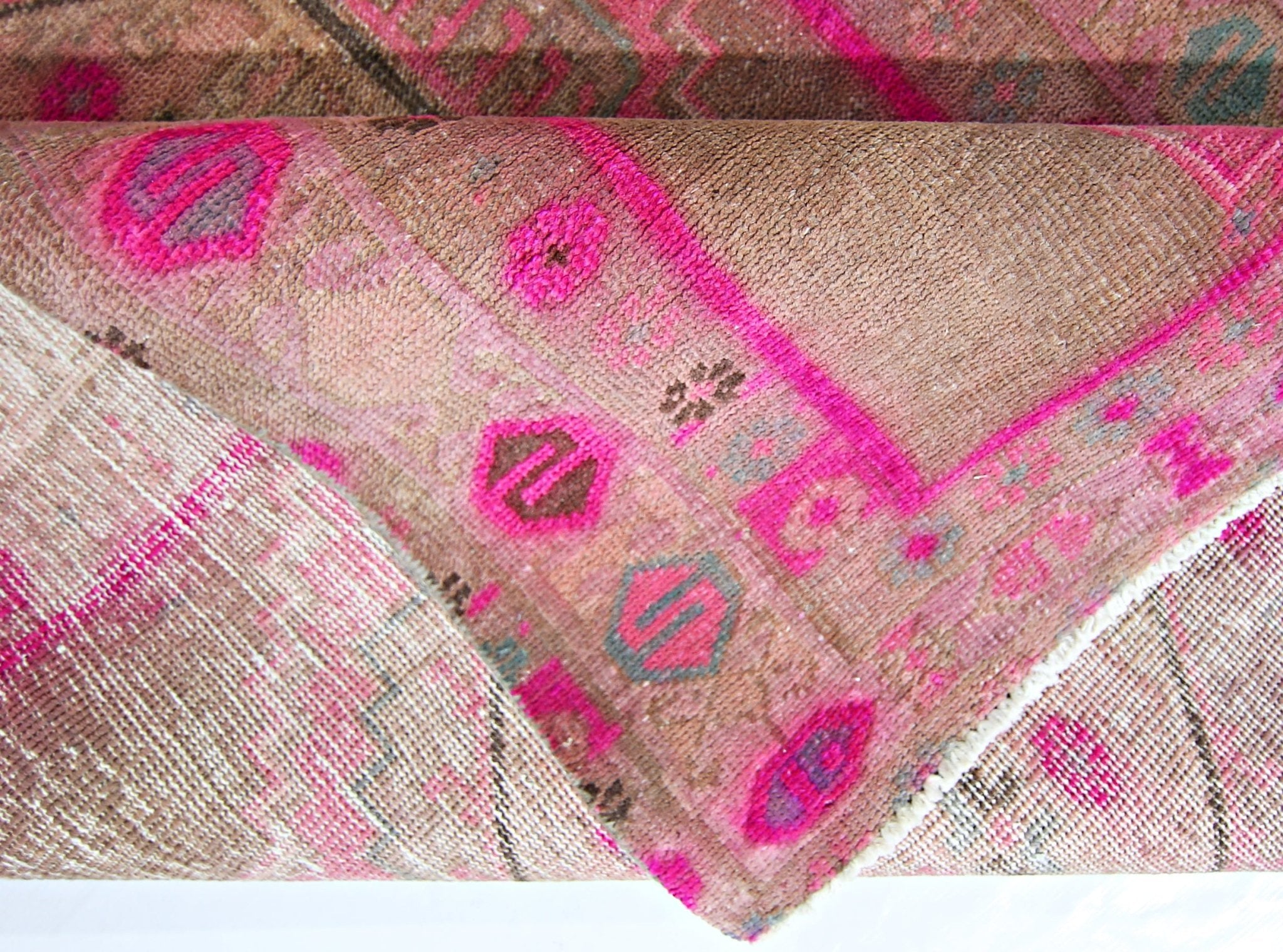 Handmade Vintage Persian Hallway Runner | 293 x 110 cm | 9'8" x 3'7" - Najaf Rugs & Textile