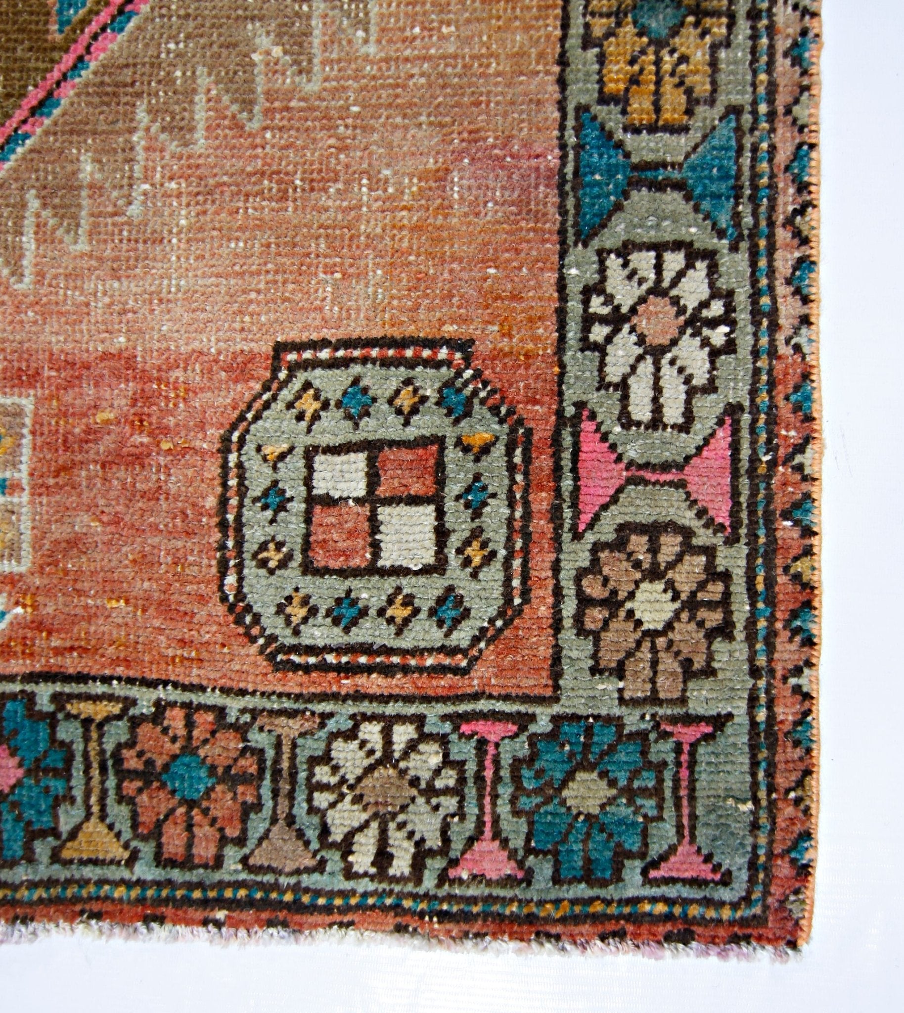 Handmade Vintage Persian Hallway Runner | 300 x 97 cm | 9'10" x 3'2" - Najaf Rugs & Textile