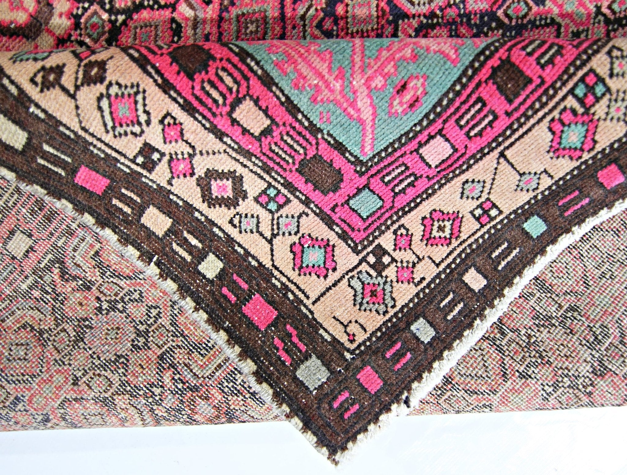 Handmade Vintage Persian Hallway Runner | 308 x 136 cm | 10'1" x 4'5" - Najaf Rugs & Textile