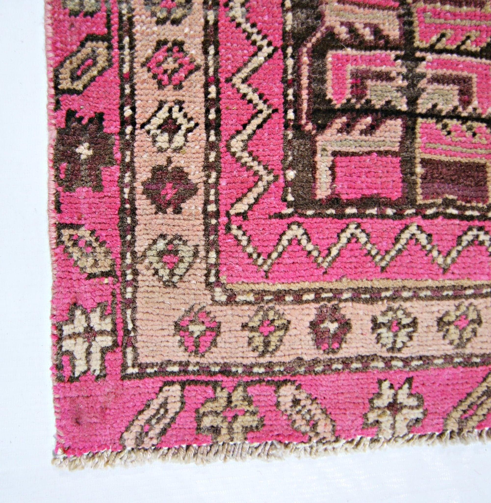 Handmade Vintage Persian Hallway Runner | 314 x 113 cm | 10'4" x 3'8" - Najaf Rugs & Textile