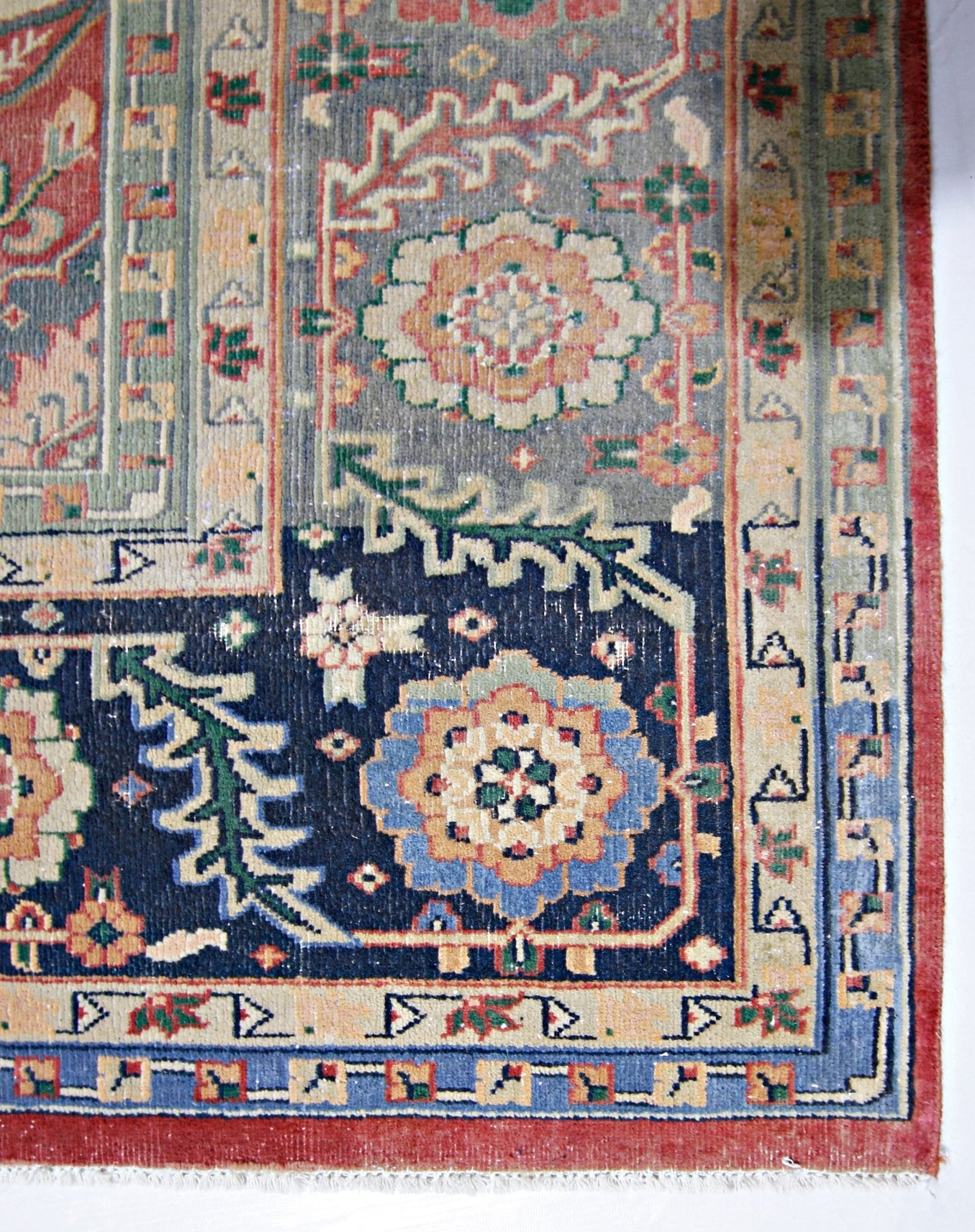 Handmade Vintage Persian Heriz Ahar Rug | 330 x 258 cm | 10'10" x 8'3" - Najaf Rugs & Textile