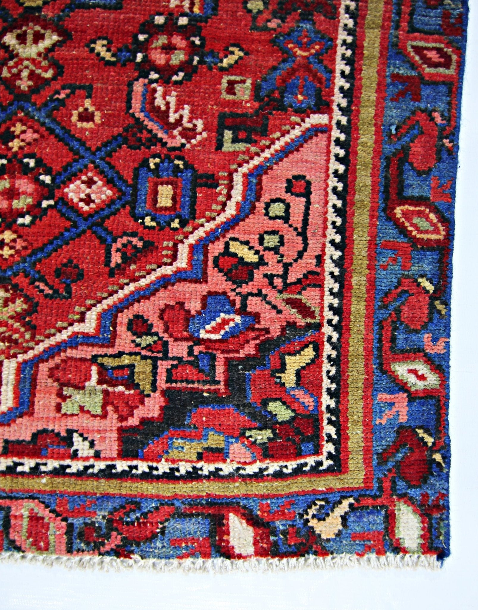 Handmade Vintage Persian Hossainabad Rug | 193 x 122 cm | 6'4" x 4' - Najaf Rugs & Textile