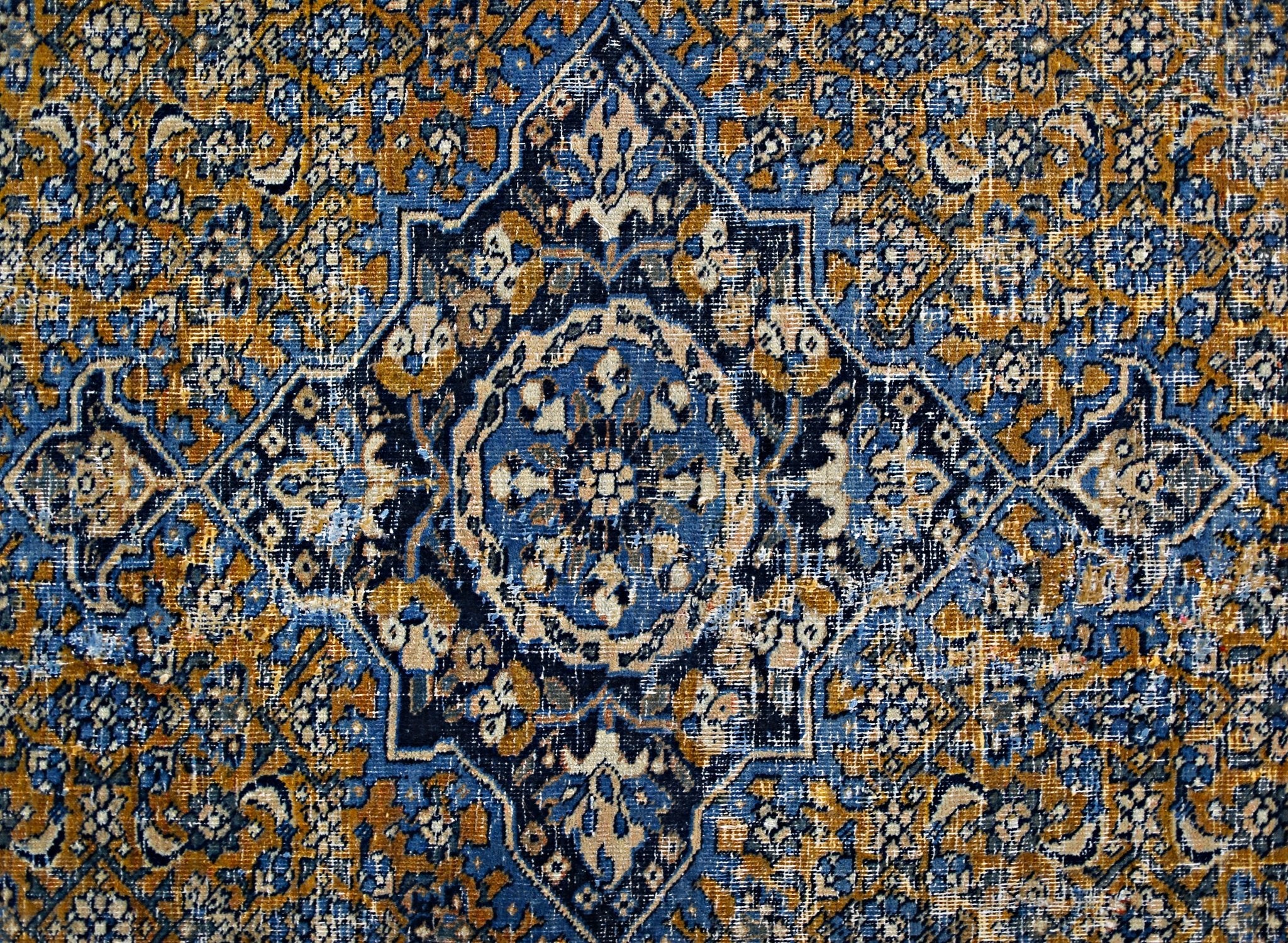 Handmade Vintage Persian Kashan Rug | 188 x 120 cm | 6'2" x 3'11" - Najaf Rugs & Textile