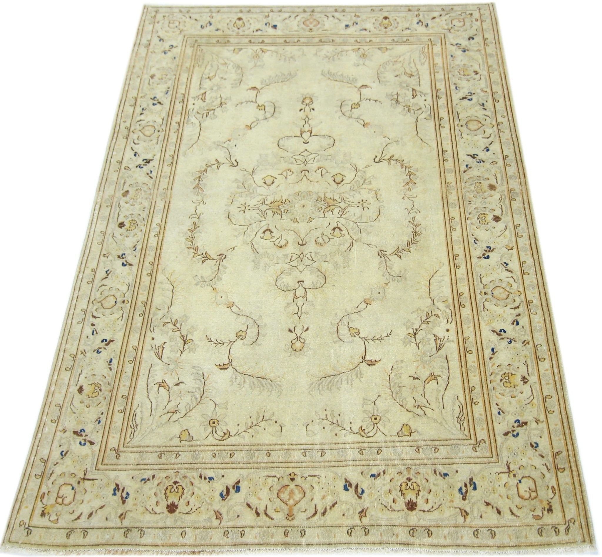 Handmade Vintage Persian Kerman Rug | 148 x 112 cm | 4'6" x 3'8" - Najaf Rugs & Textile