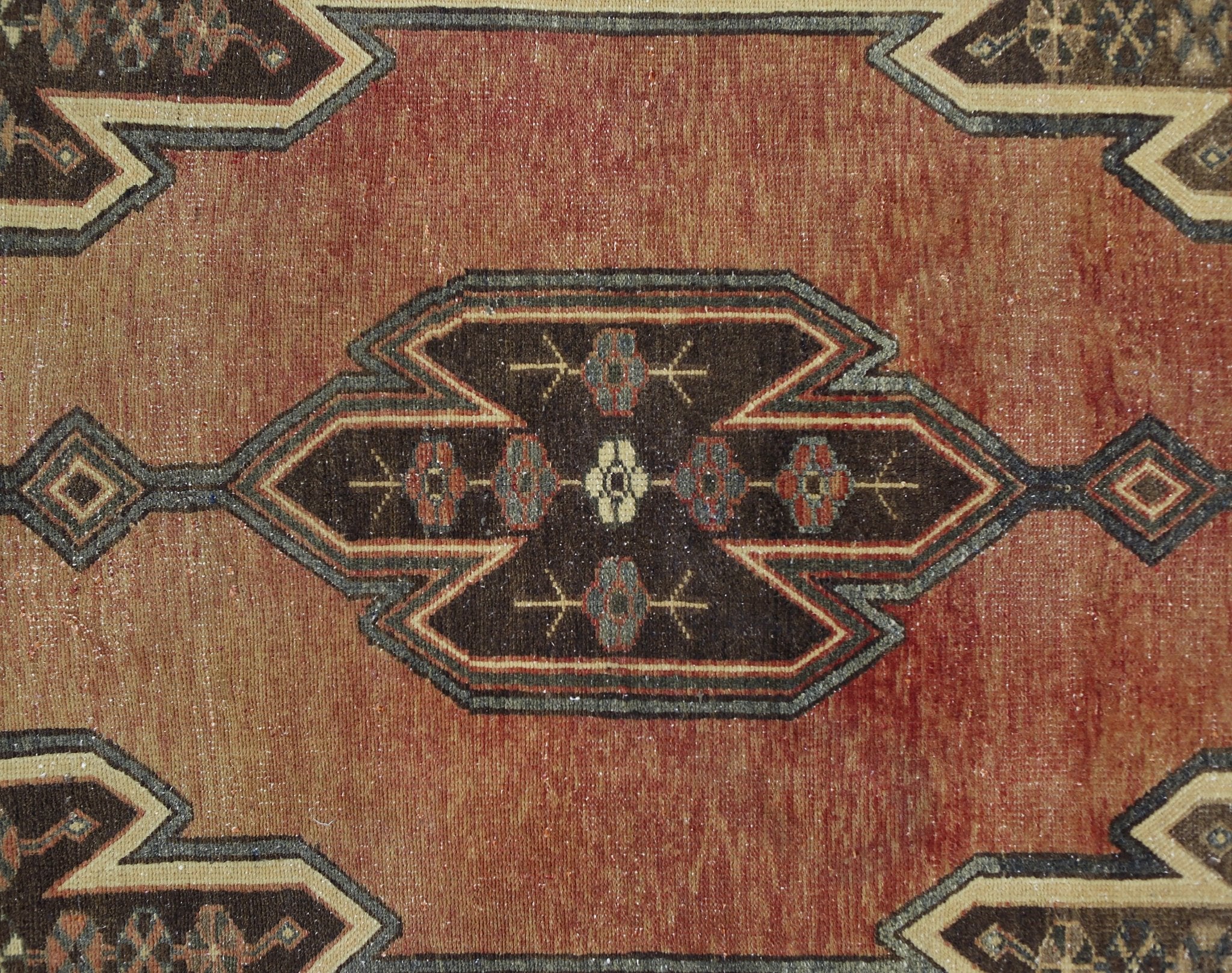 Handmade Vintage Persian Mazlaghan Rug | 126 x 79 cm | 4'1" x 2'7" - Najaf Rugs & Textile