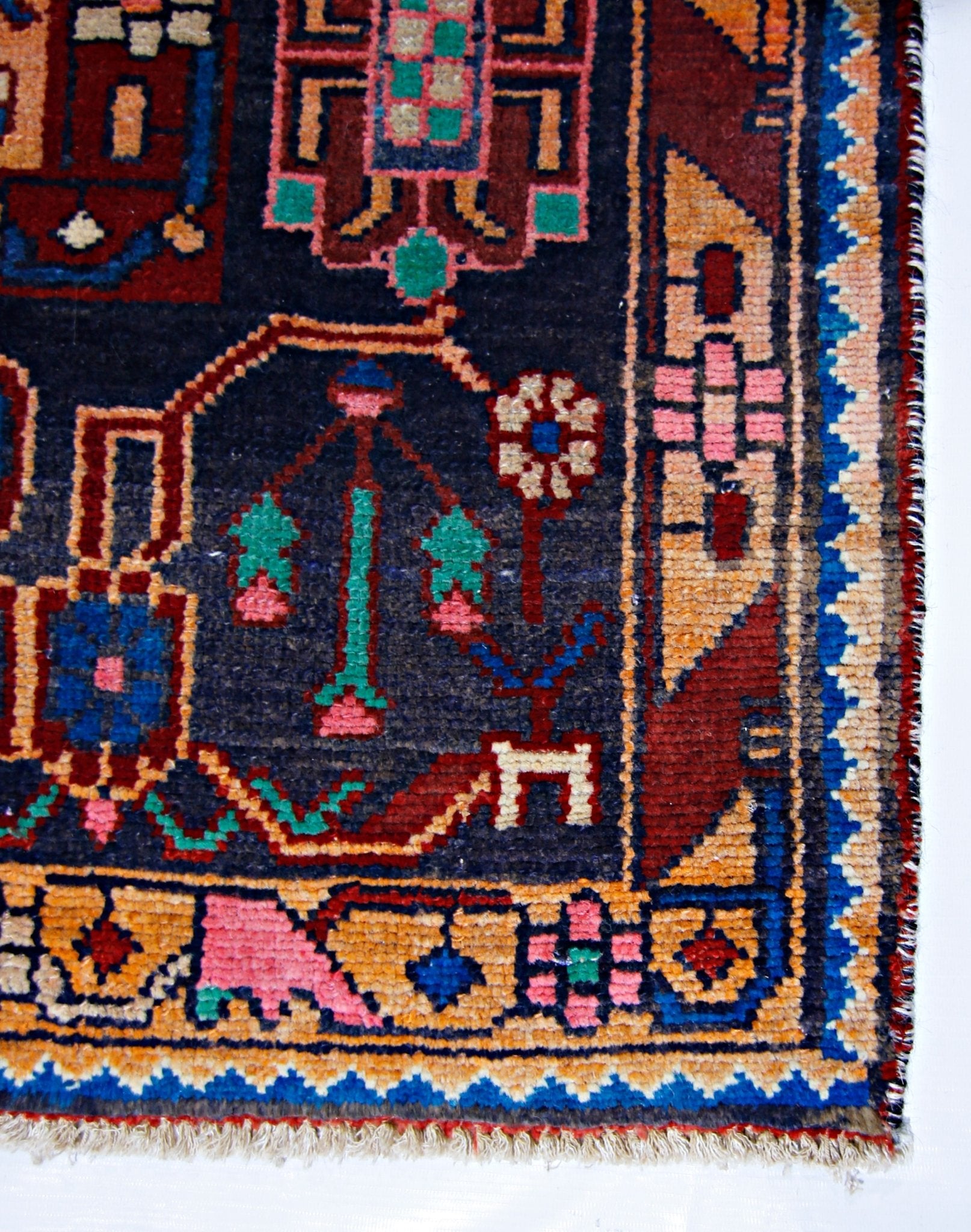 Handmade Vintage Persian Nahavand Rug | 283 x 159 cm | 9'3" x 5'3" - Najaf Rugs & Textile