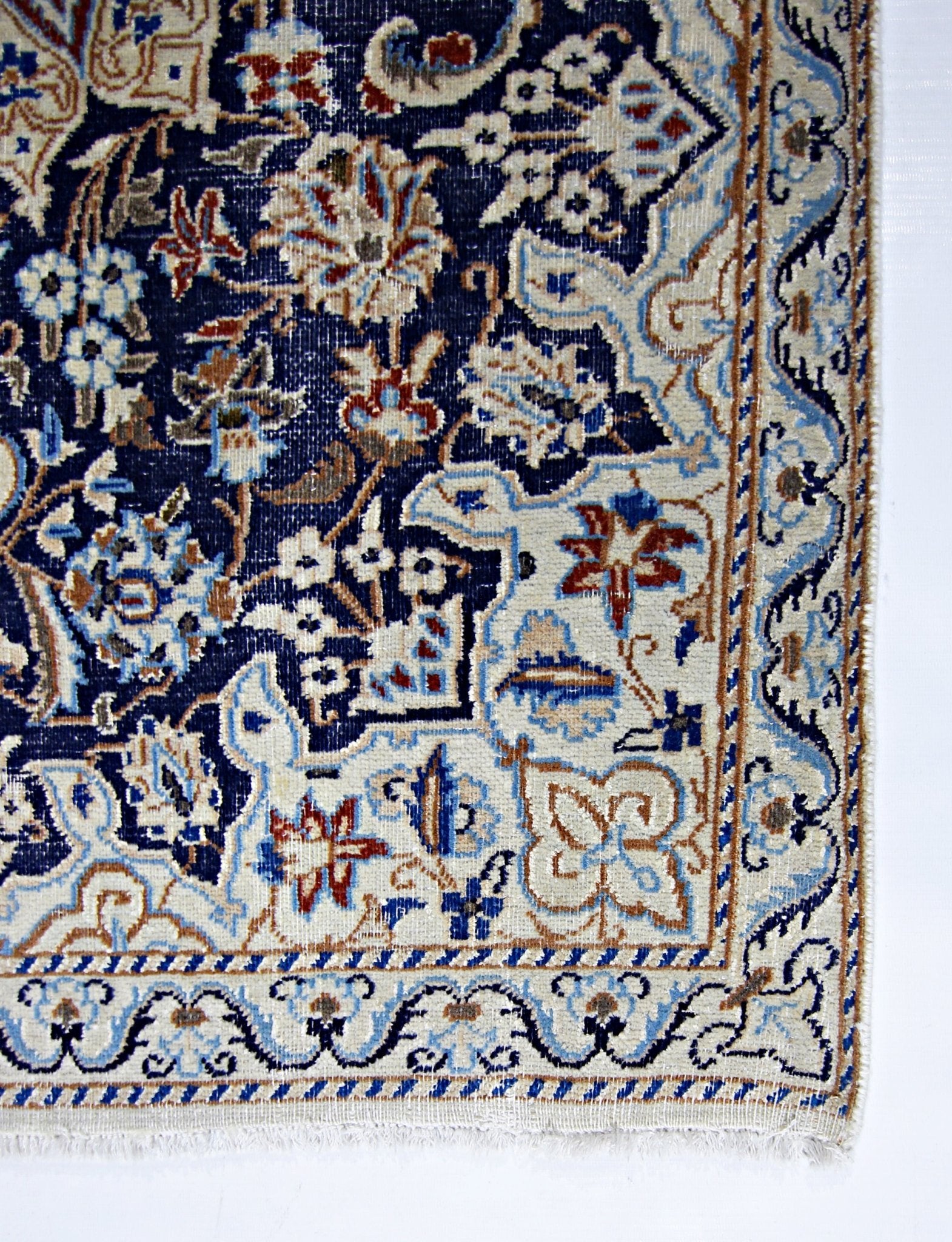 Handmade Vintage Persian Nain Rug | 128 x 86 cm | 4'3" x 2'10" - Najaf Rugs & Textile