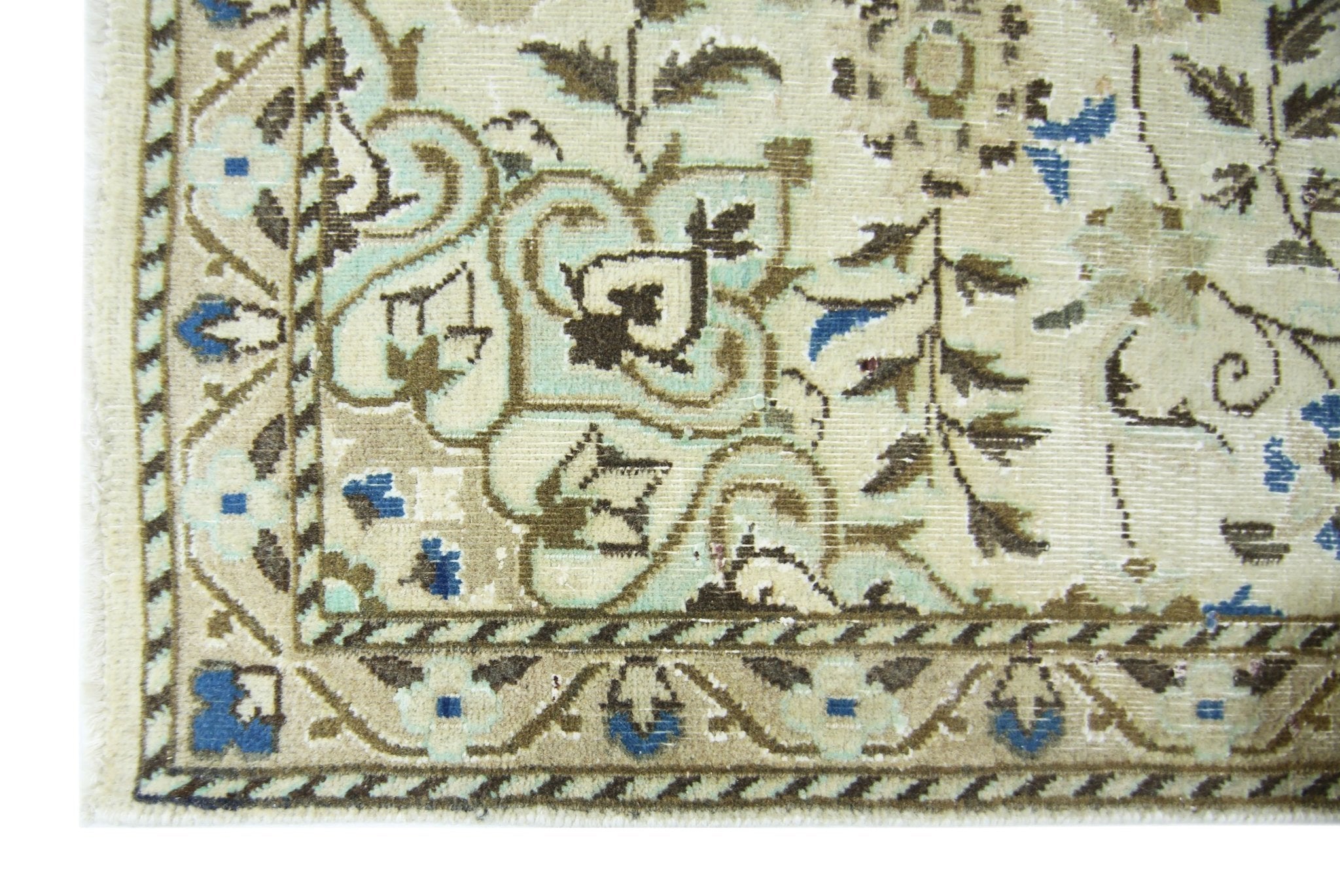 Handmade Vintage Persian Nain Rug | 137 x 85 cm | 4'6" x 2'10" - Najaf Rugs & Textile