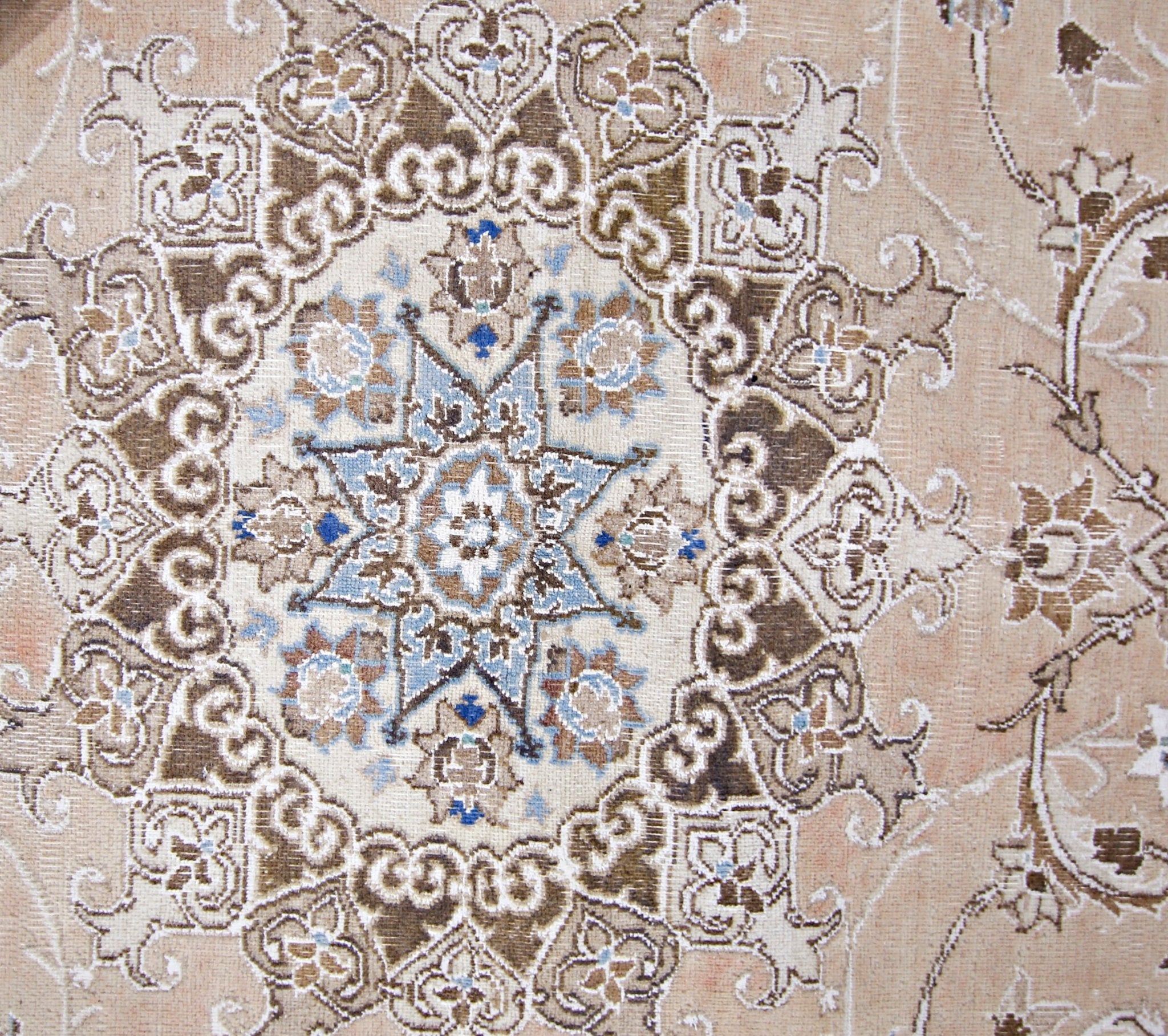 Handmade Vintage Persian Nain Rug | 255 x 171 cm | 8'4" x 5'7" - Najaf Rugs & Textile