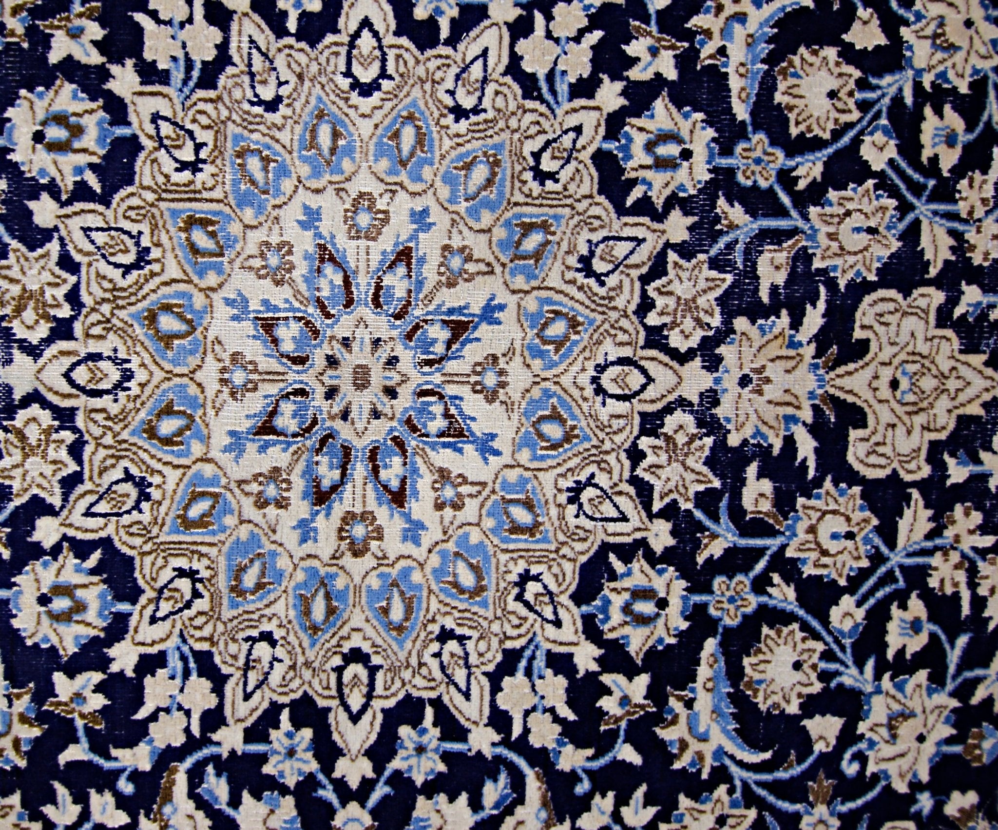 Handmade Vintage Persian Nain Rug | 272 x 198 cm | 8'11" x 6'6" - Najaf Rugs & Textile
