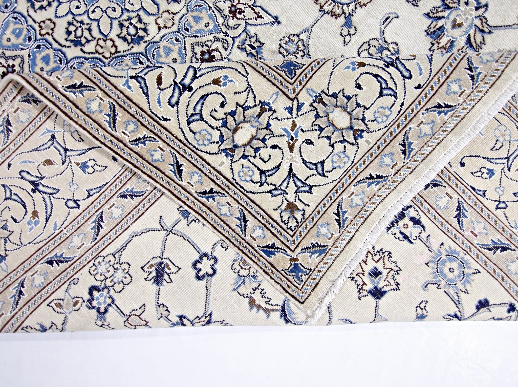 Handmade Vintage Persian Nain Rug | 289 x 197 cm | 9'6" x 6'5" - Najaf Rugs & Textile