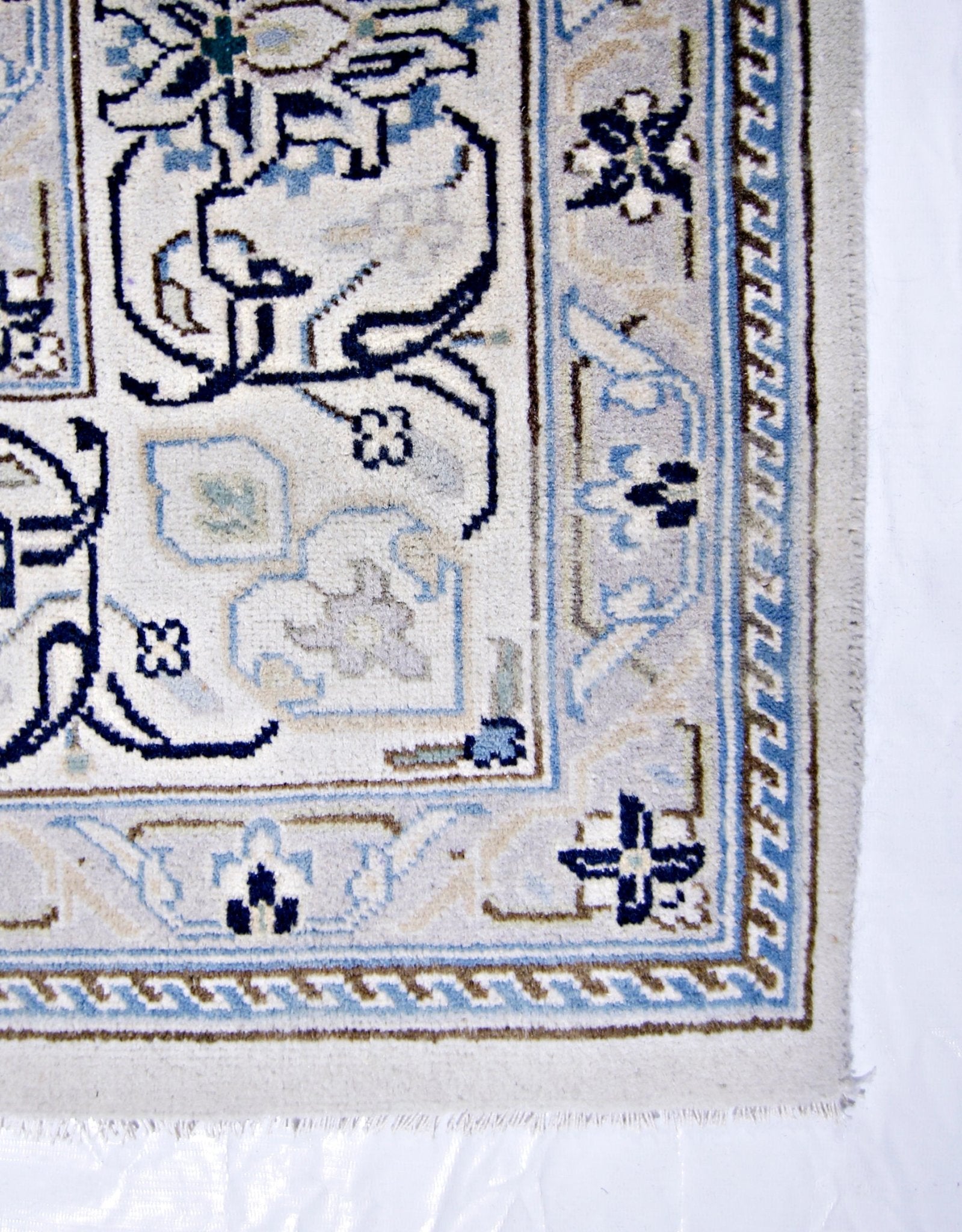 Handmade Vintage Persian Nain Rug | 299 x 198 cm | 9'10" x 6'6" - Najaf Rugs & Textile