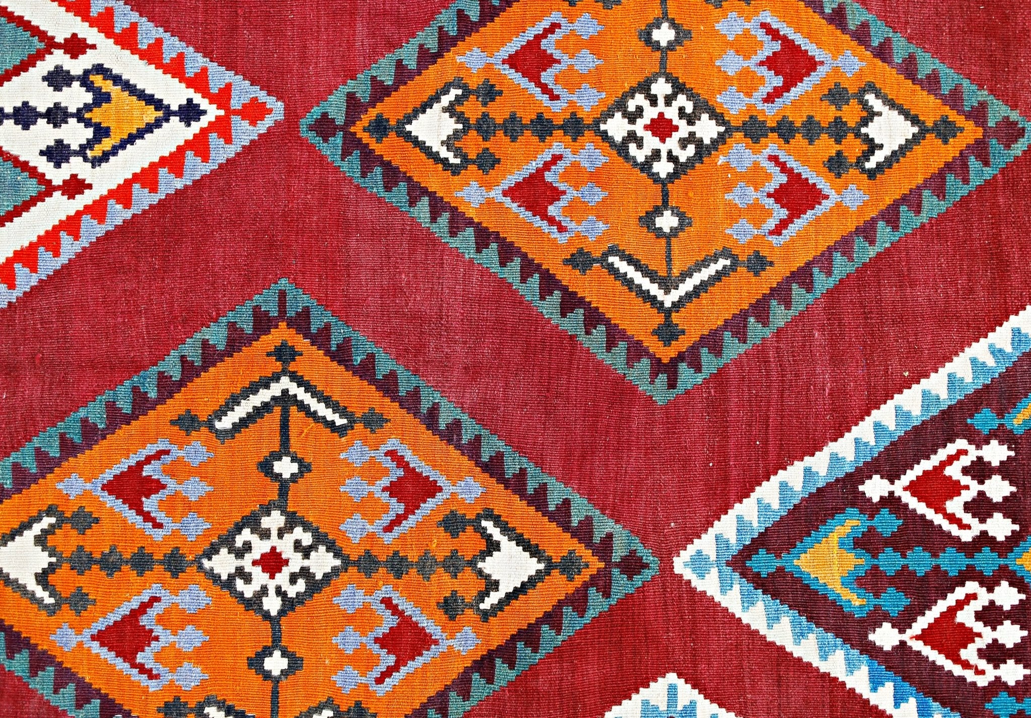 Handmade Vintage Persian Qashqai Kilim | 283 x 175 cm | 9'3" x 5'9" - Najaf Rugs & Textile