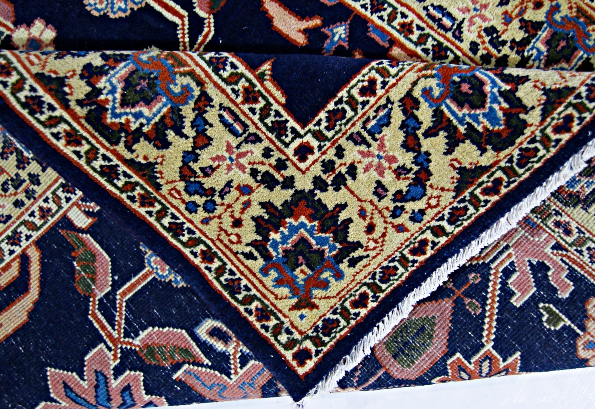 Handmade Vintage Persian Rug | 108 x 83 cm | 3'6" x 2'9" - Najaf Rugs & Textile