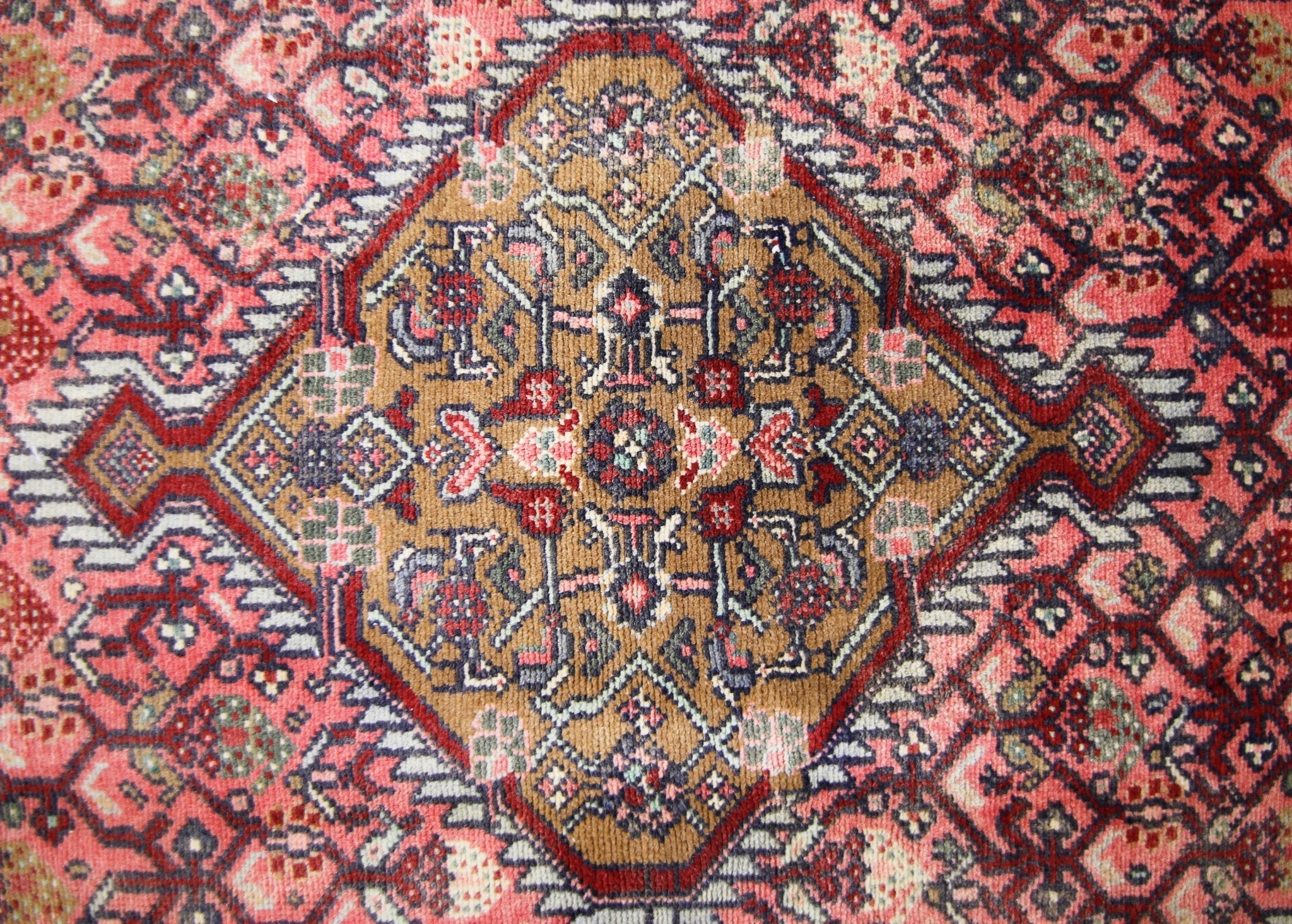 Handmade Vintage Persian Rug | 125 x 76 cm | 4'1" x 2'6" - Najaf Rugs & Textile