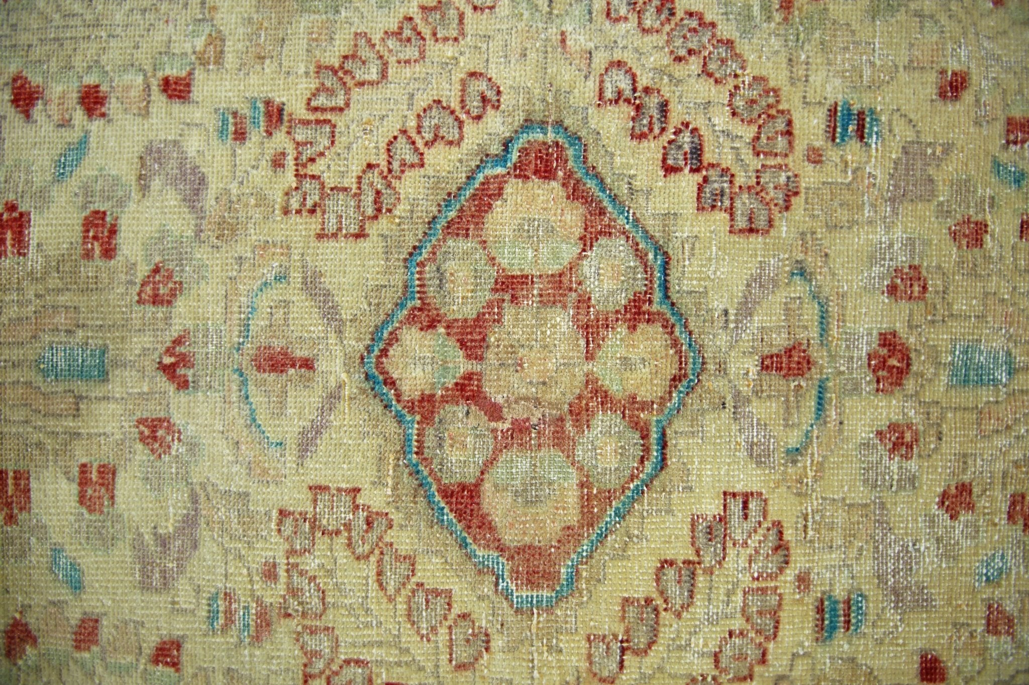 Handmade Vintage Persian Rug | 131 x 79 cm | 4'4" x 2'4" - Najaf Rugs & Textile