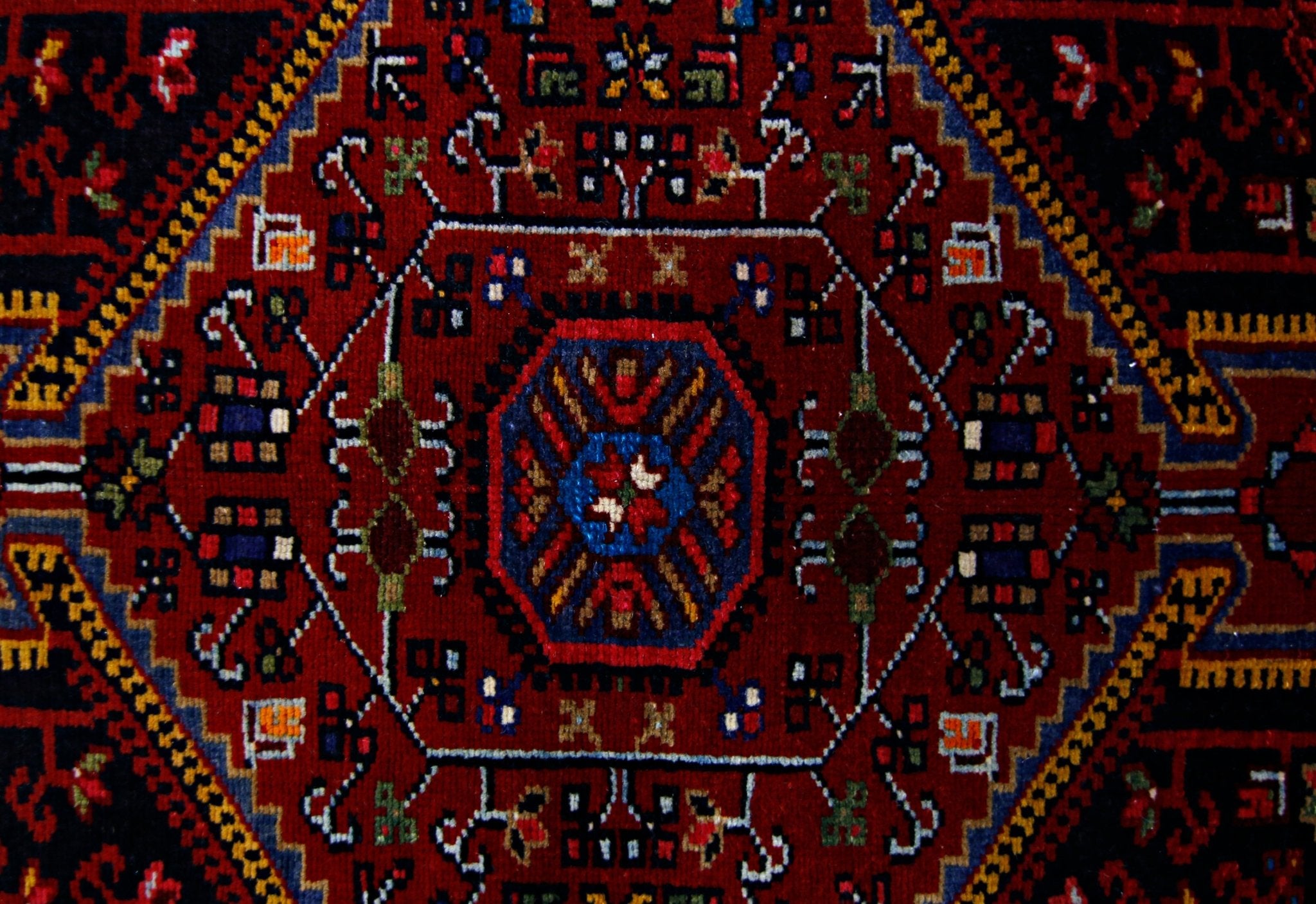 Handmade Vintage Persian Rug | 133 x 84 cm | 4'4" x 2'9" - Najaf Rugs & Textile