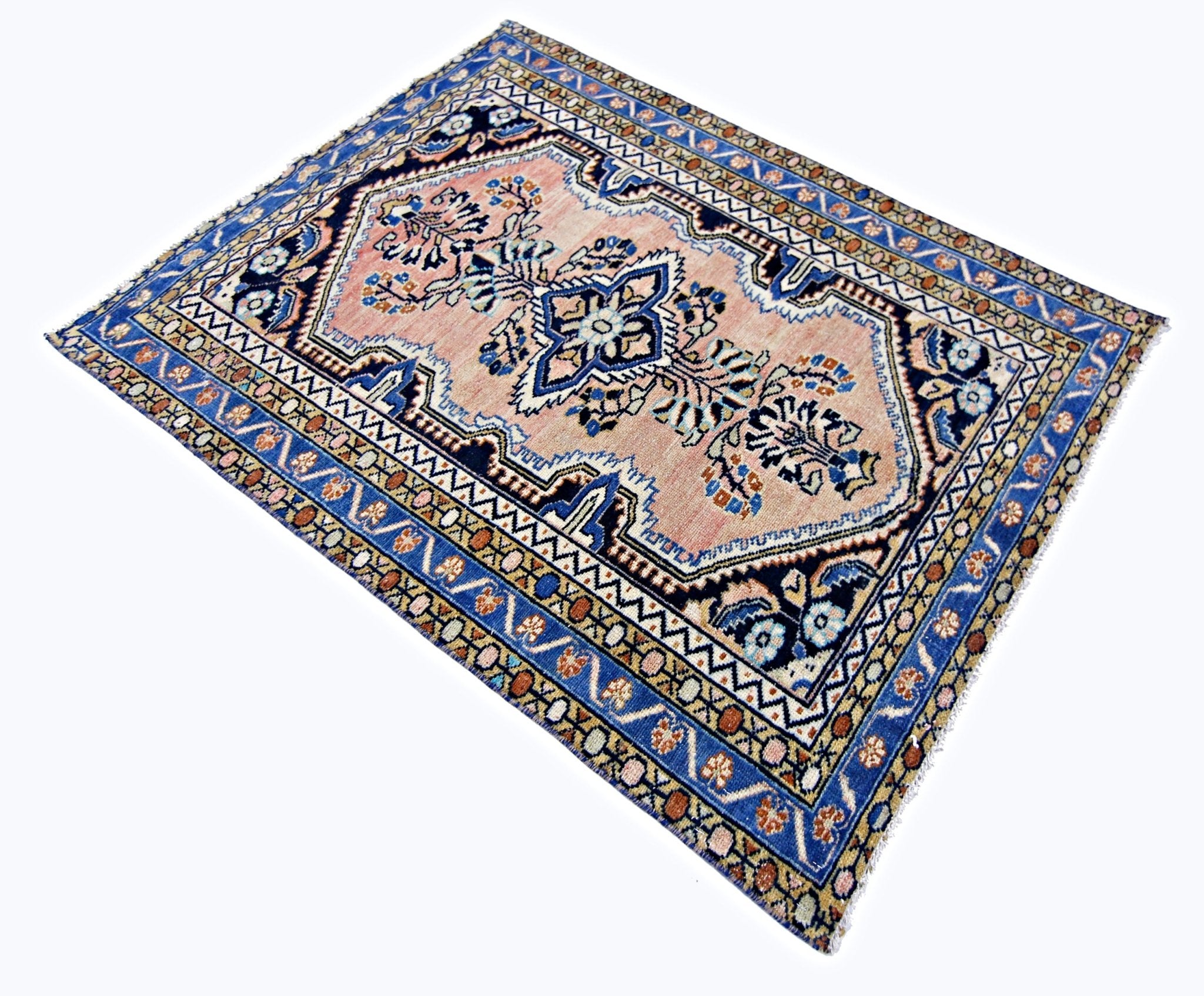 Handmade Vintage Persian Rug | 134 x 100 cm | 4'5" x 3'3" - Najaf Rugs & Textile