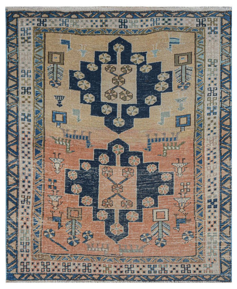 Handmade Vintage Persian Rug | 137 x 111 cm | 4'6" x 3'8" - Najaf Rugs & Textile