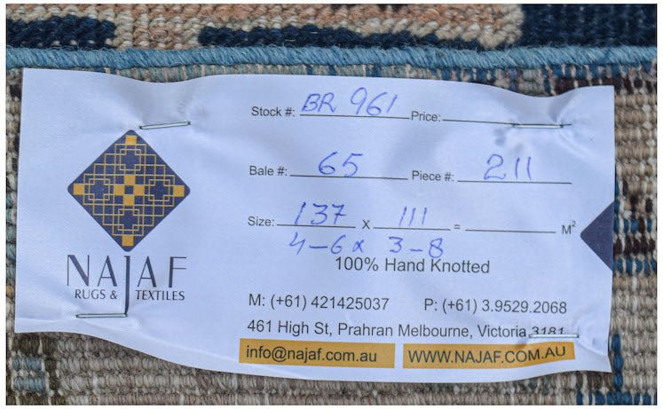 Handmade Vintage Persian Rug | 137 x 111 cm | 4'6" x 3'8" - Najaf Rugs & Textile