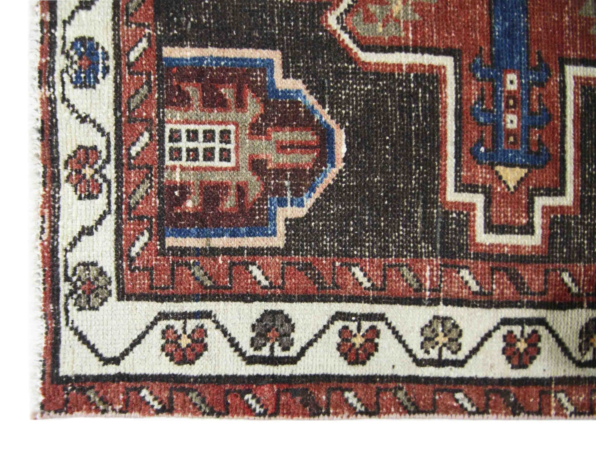 Handmade Vintage Persian Rug | 137 x 93 cm | 4'6" x 3' - Najaf Rugs & Textile