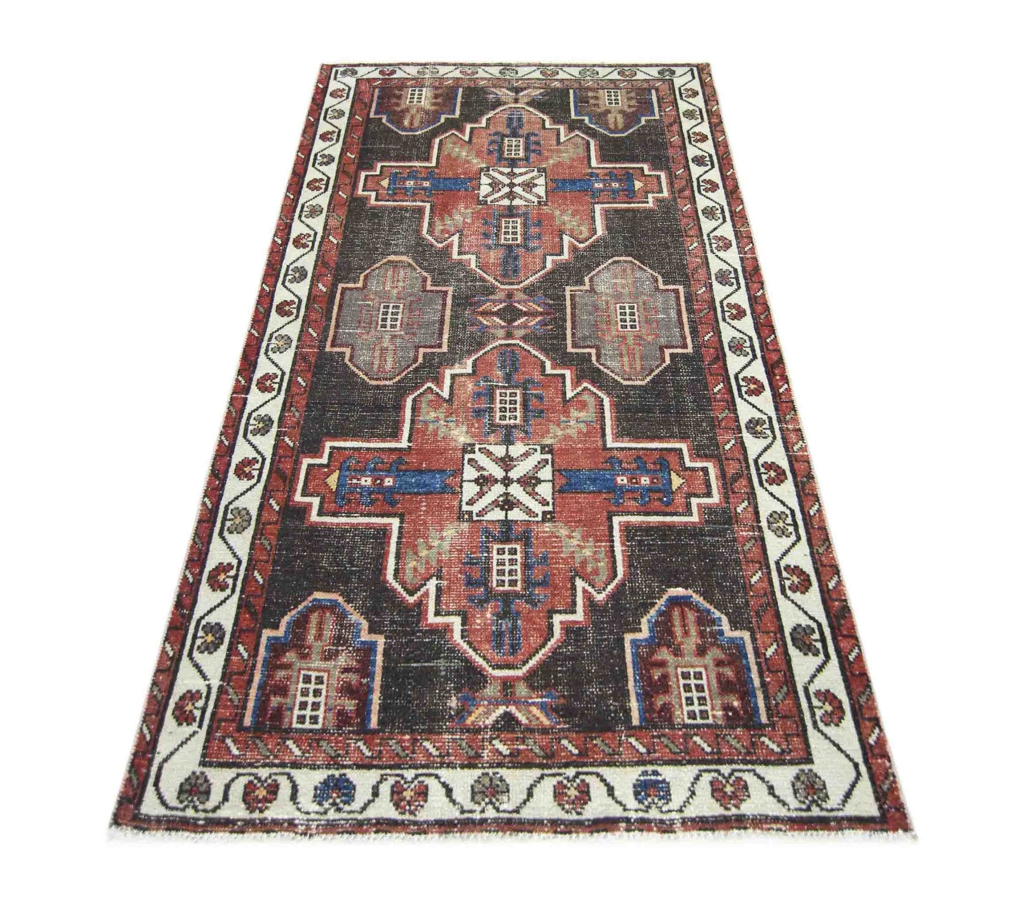 Handmade Vintage Persian Rug | 137 x 93 cm | 4'6" x 3' - Najaf Rugs & Textile