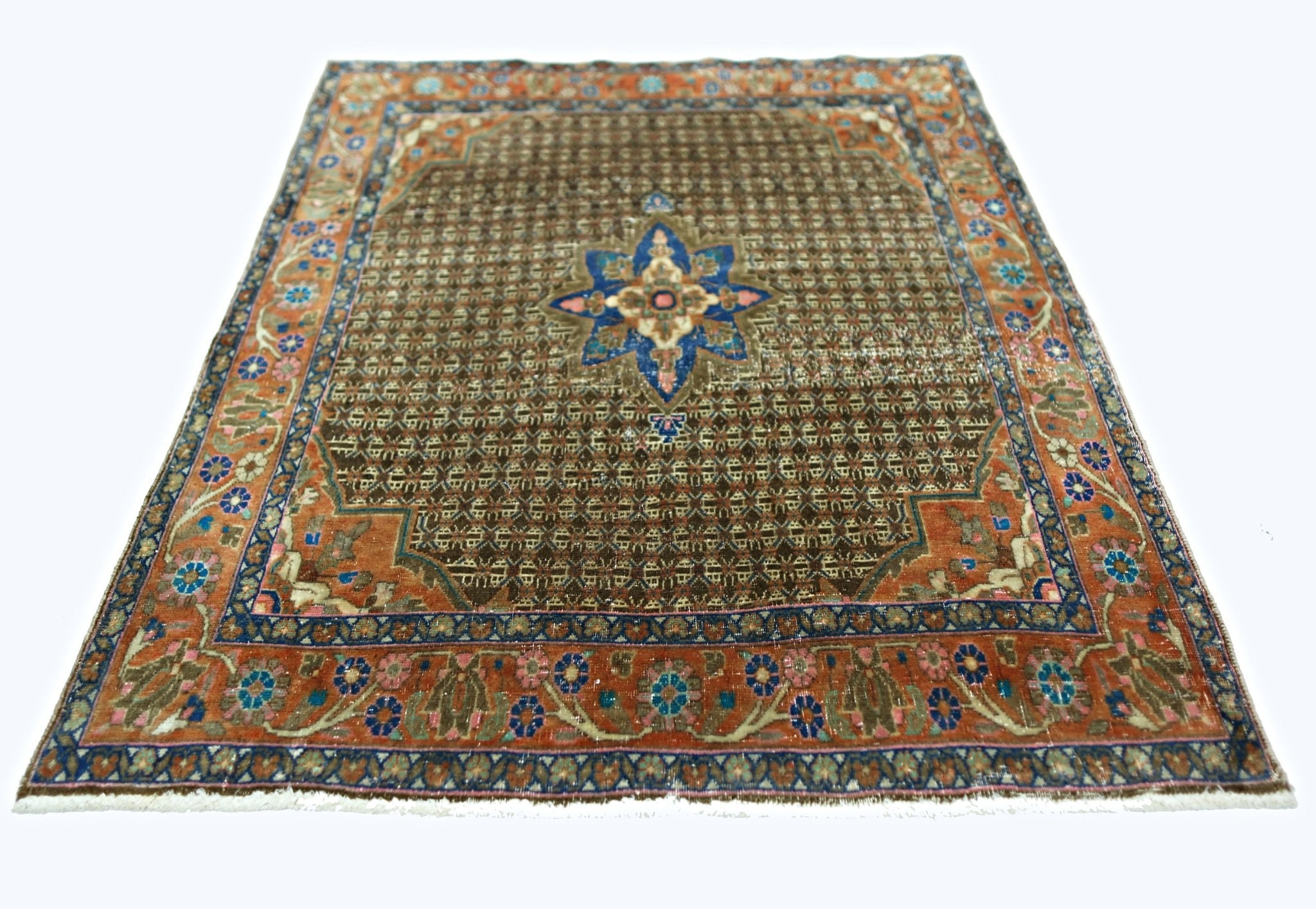 Handmade Vintage Persian Rug | 138 x 105 cm | 4'6" x 3'5" - Najaf Rugs & Textile