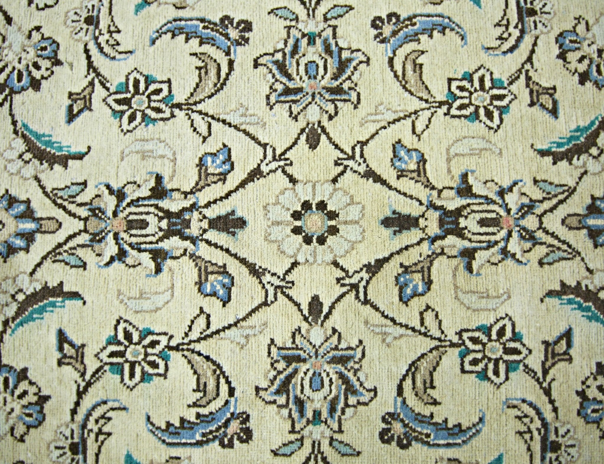 Handmade Vintage Persian Rug | 138 x 80 cm | 4'6" x 2'8" - Najaf Rugs & Textile