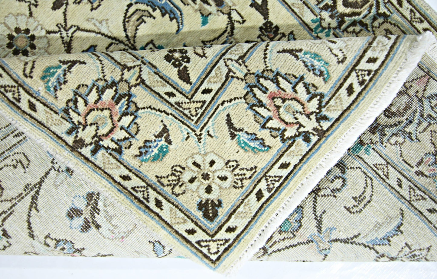 Handmade Vintage Persian Rug | 138 x 80 cm | 4'6" x 2'8" - Najaf Rugs & Textile