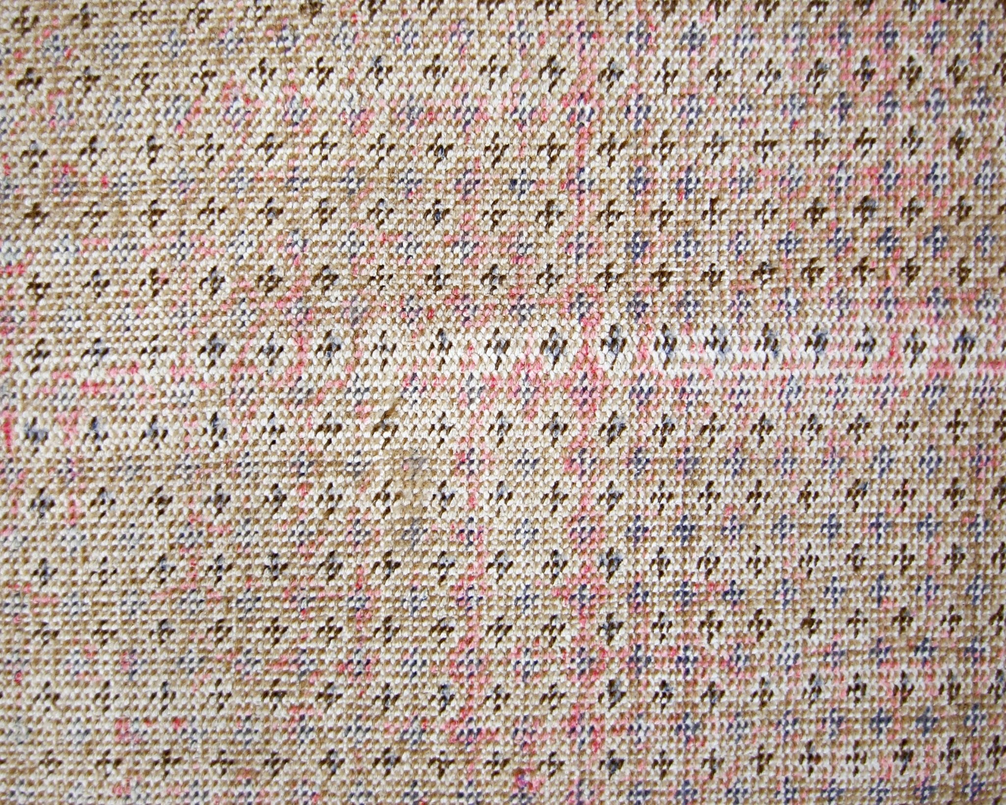 Handmade Vintage Persian Rug | 139 x 75 cm | 4'6" x 2'6" - Najaf Rugs & Textile