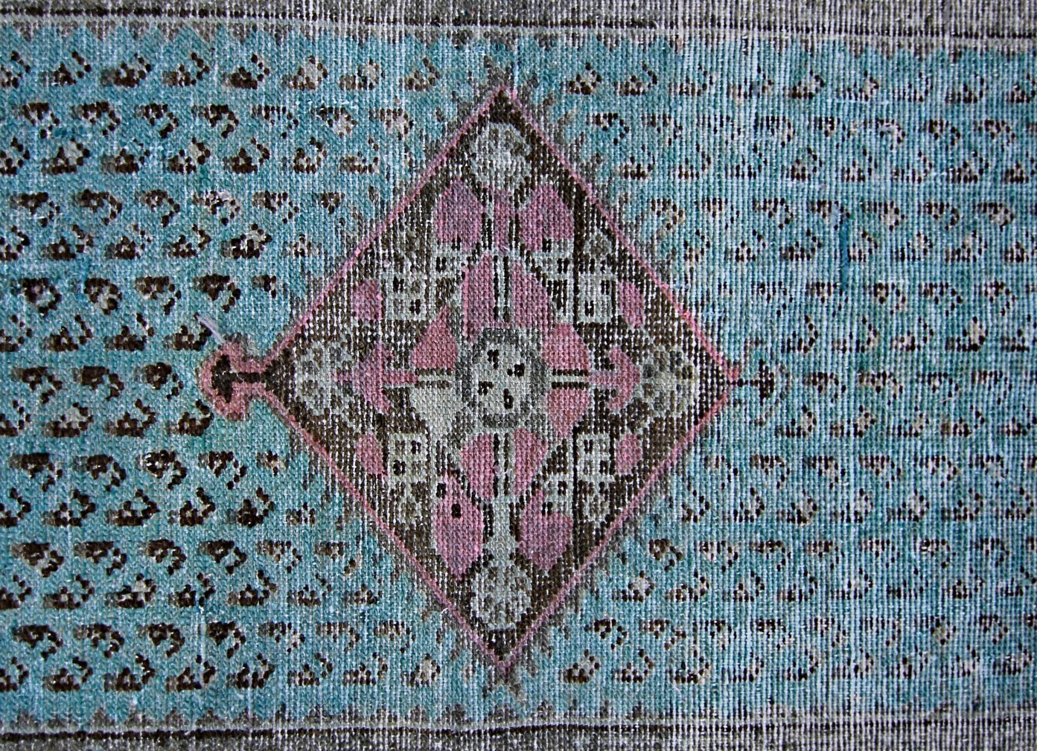 Handmade Vintage Persian Rug | 141 x 68 cm | 4'8" x 2'3" - Najaf Rugs & Textile