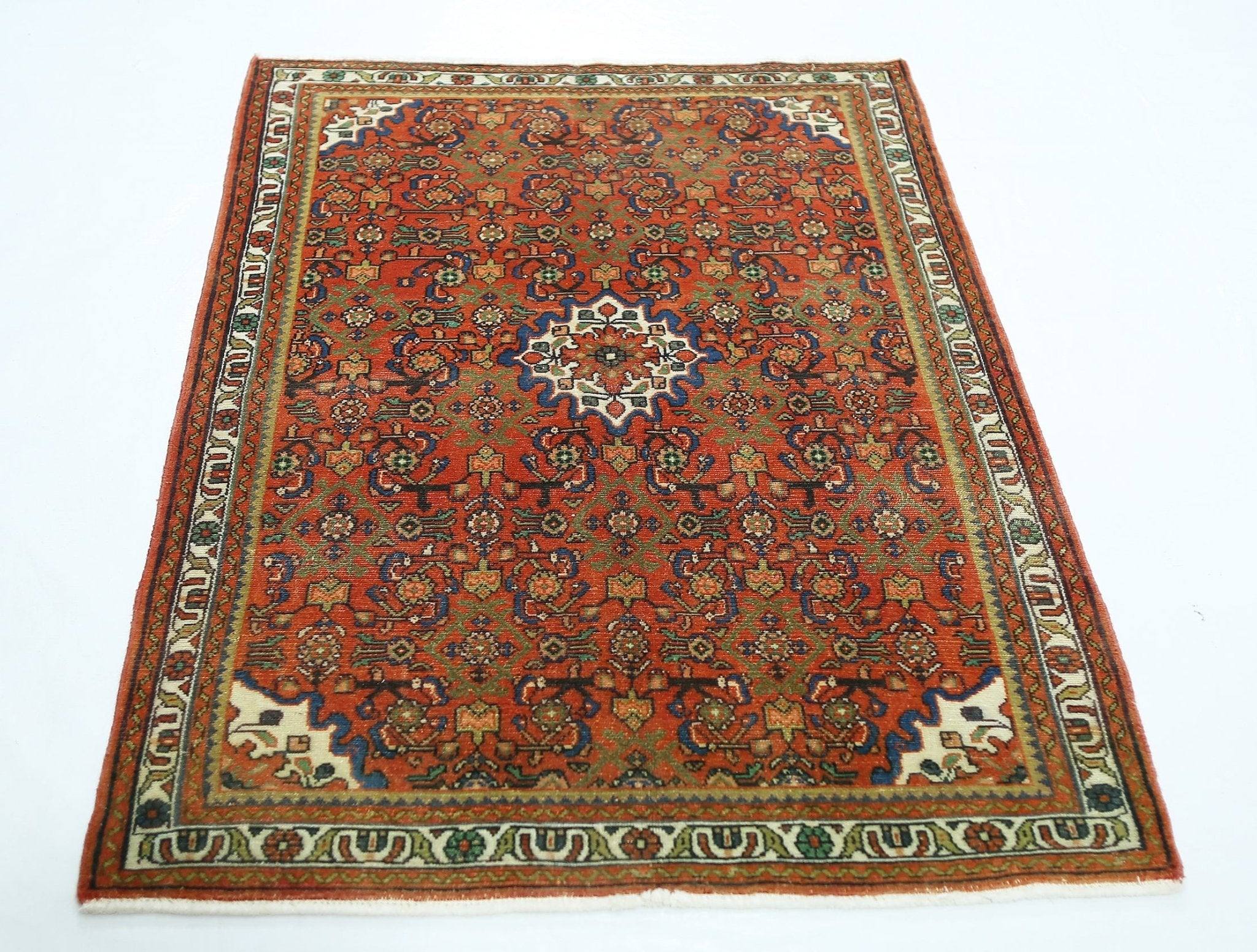 Handmade Vintage Persian Rug | 145 x 106 cm | 4'9" x 3'5" - Najaf Rugs & Textile