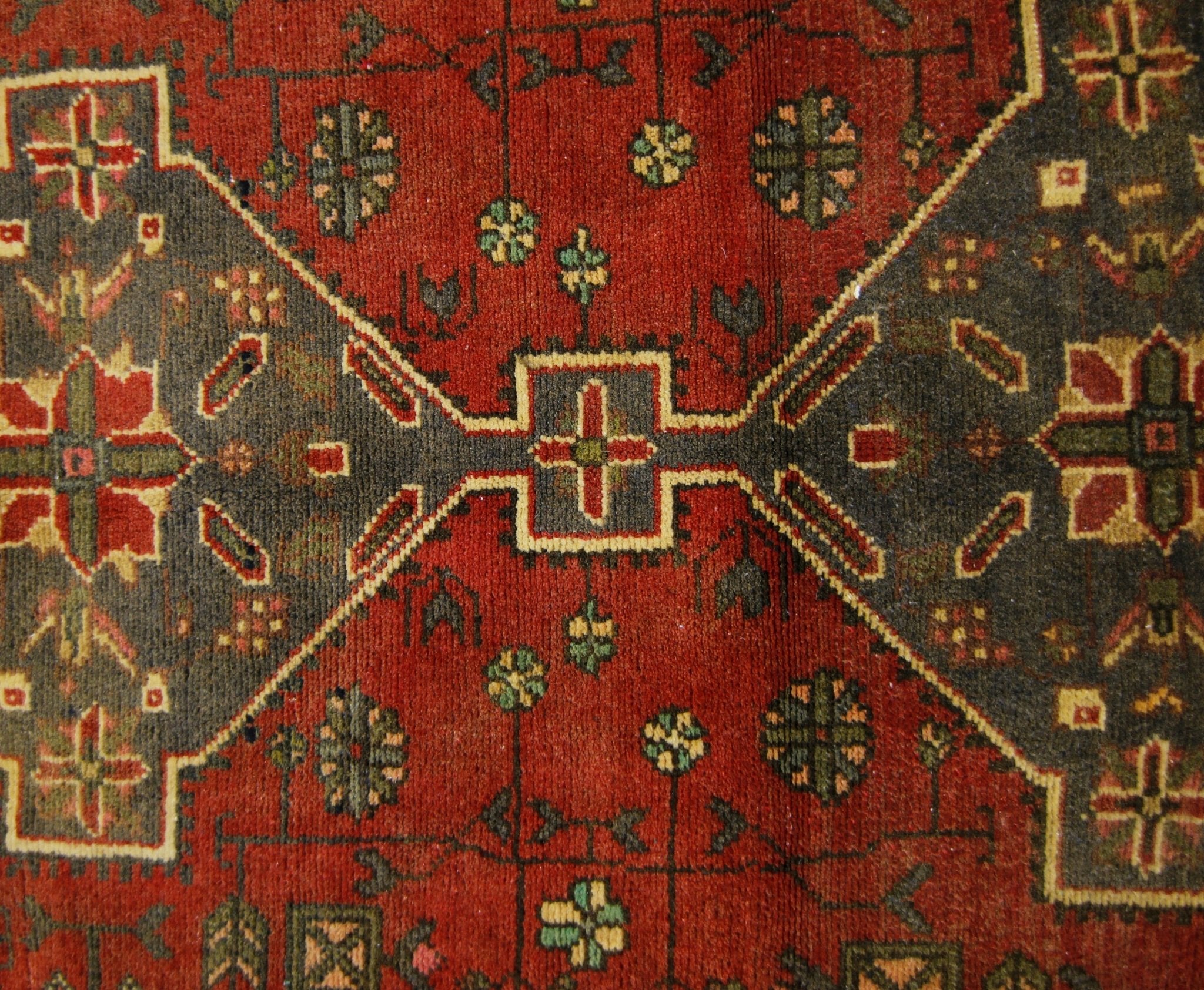 Handmade Vintage Persian Rug | 147 x 102 cm | 4'10" x 3'4" - Najaf Rugs & Textile