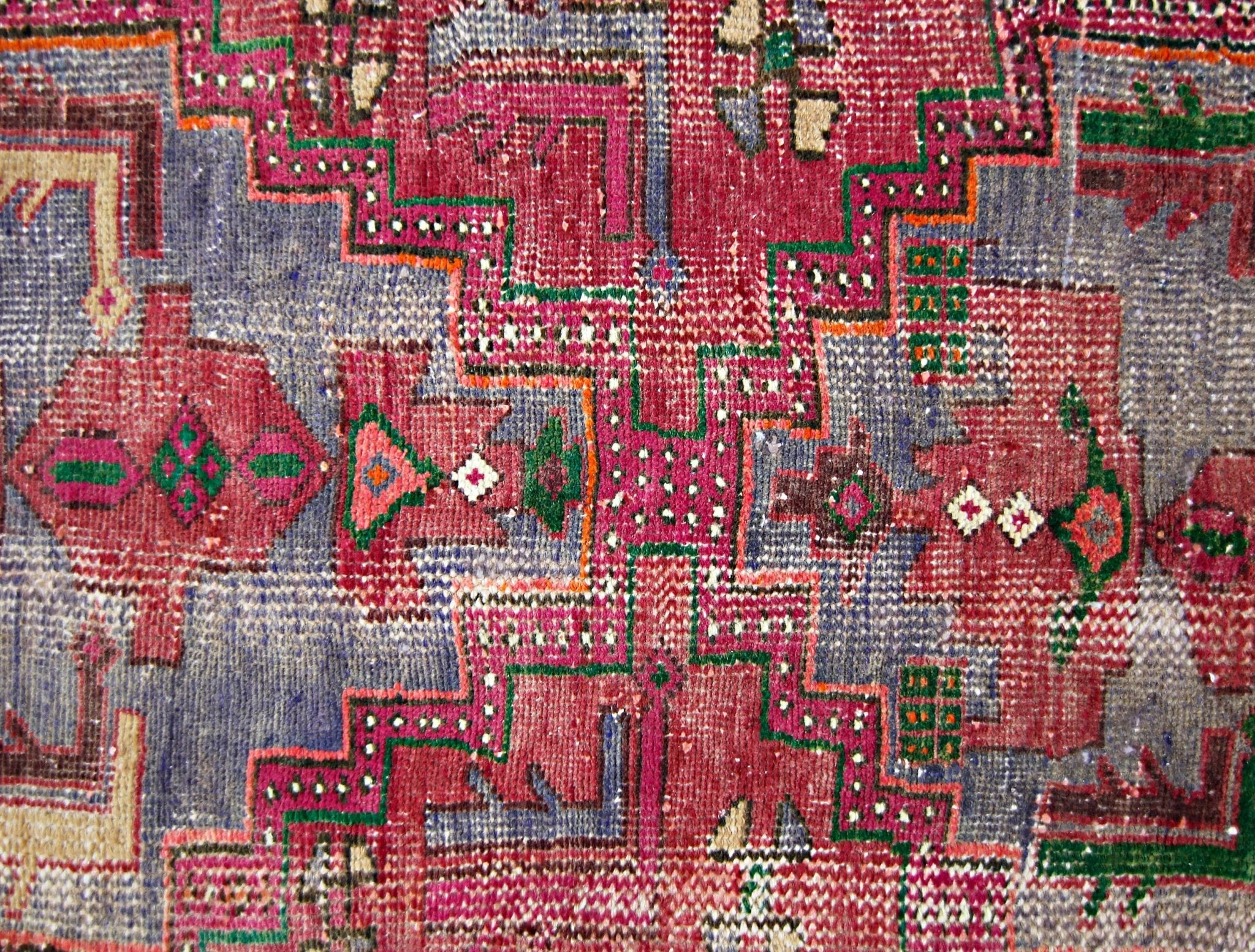 Handmade Vintage Persian Rug | 156 x 88 cm | 5'1" x 2'10" - Najaf Rugs & Textile