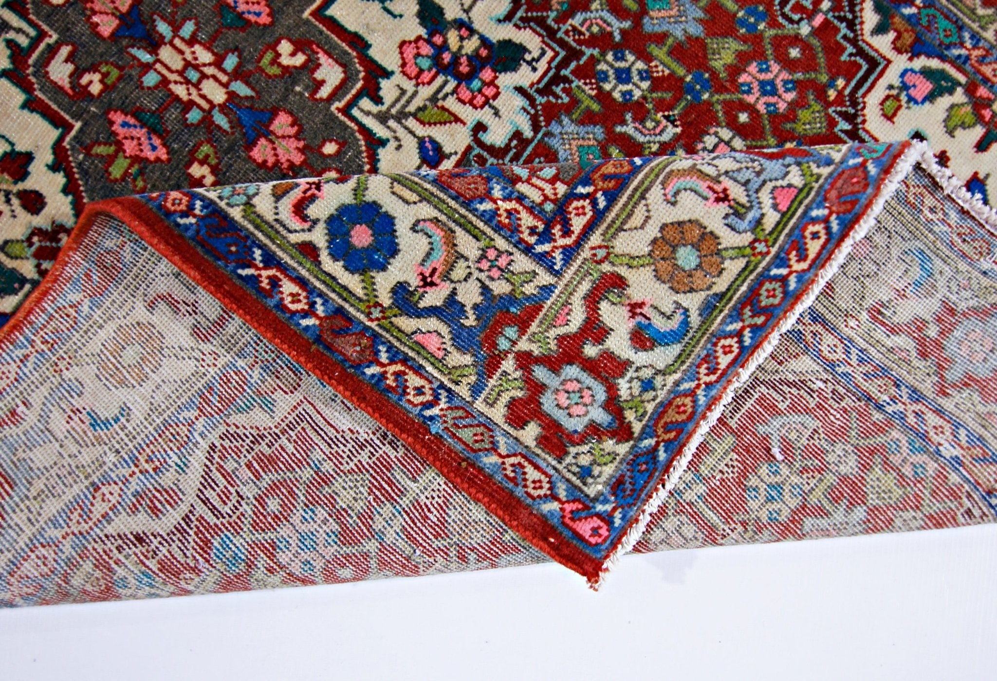 Handmade Vintage Persian Rug | 165 x 101 cm | 5'5" x 3'4" - Najaf Rugs & Textile