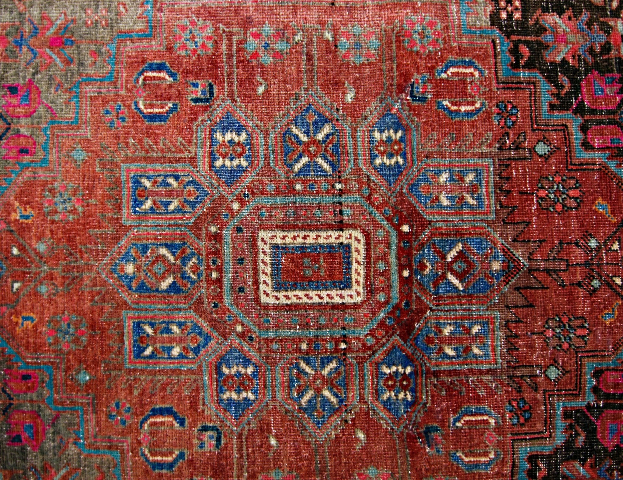 Handmade Vintage Persian Rug | 165 x 107 cm | 5'5" x 3'6" - Najaf Rugs & Textile