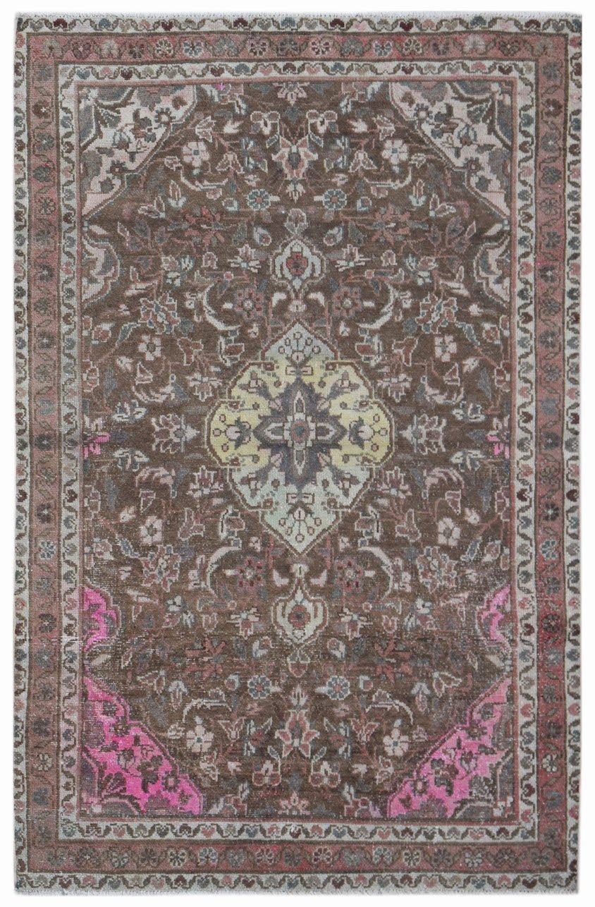 Handmade Vintage Persian Rug | 165 x 110 cm | 5'5" x 3'7" - Najaf Rugs & Textile