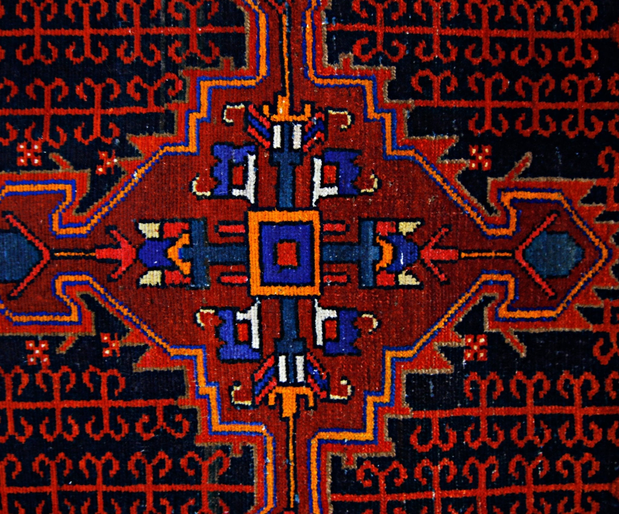 Handmade Vintage Persian Rug | 168 x 102 cm | 5'6" x 3'4" - Najaf Rugs & Textile