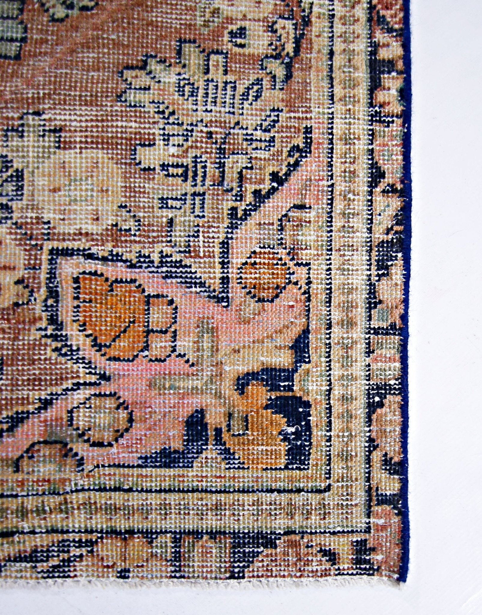 Handmade Vintage Persian Rug | 175 x 108 cm | 5'9" x 3'7" - Najaf Rugs & Textile