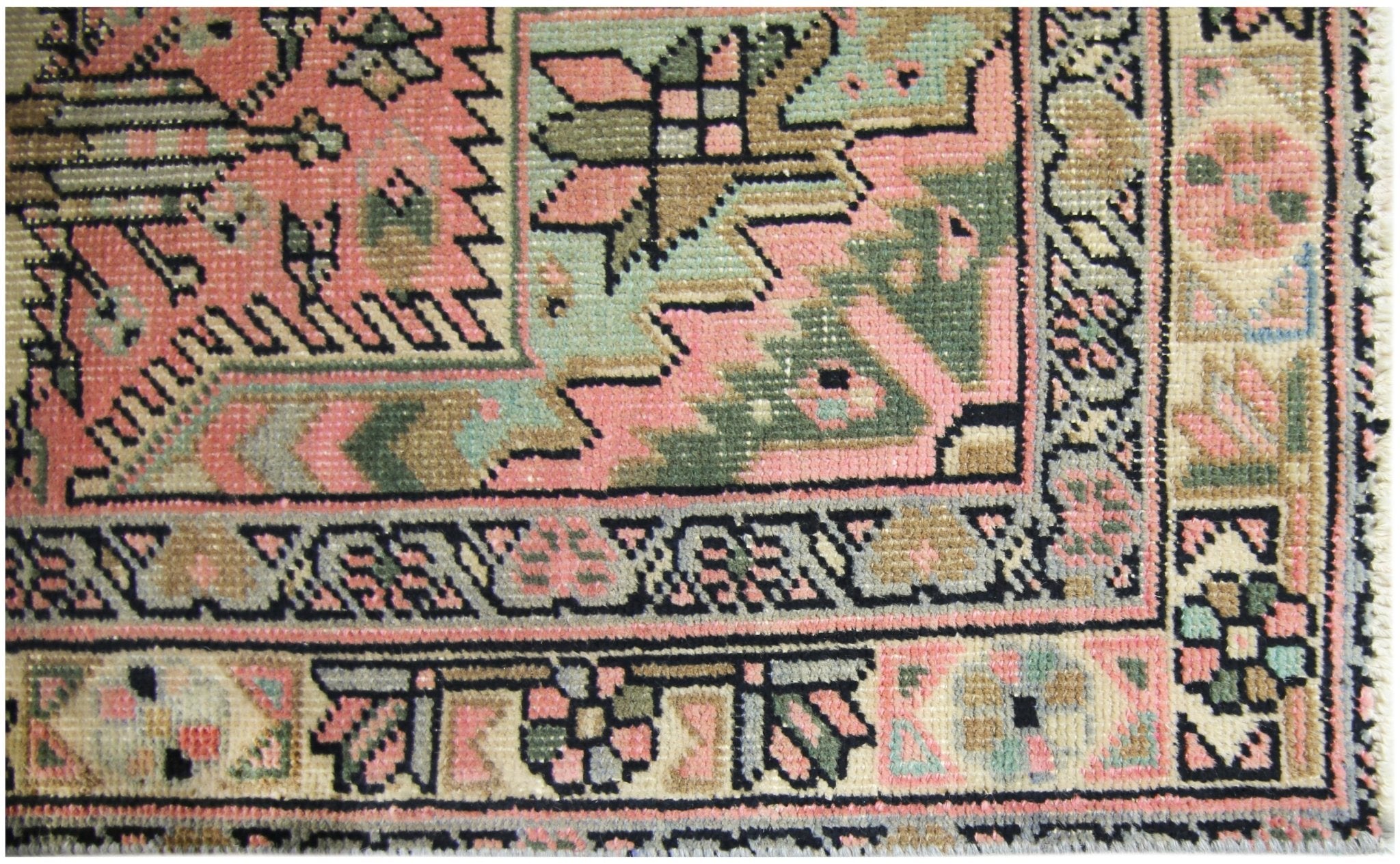 Handmade Vintage Persian Rug | 180 x 118 cm | 5'11" x 3'10" - Najaf Rugs & Textile