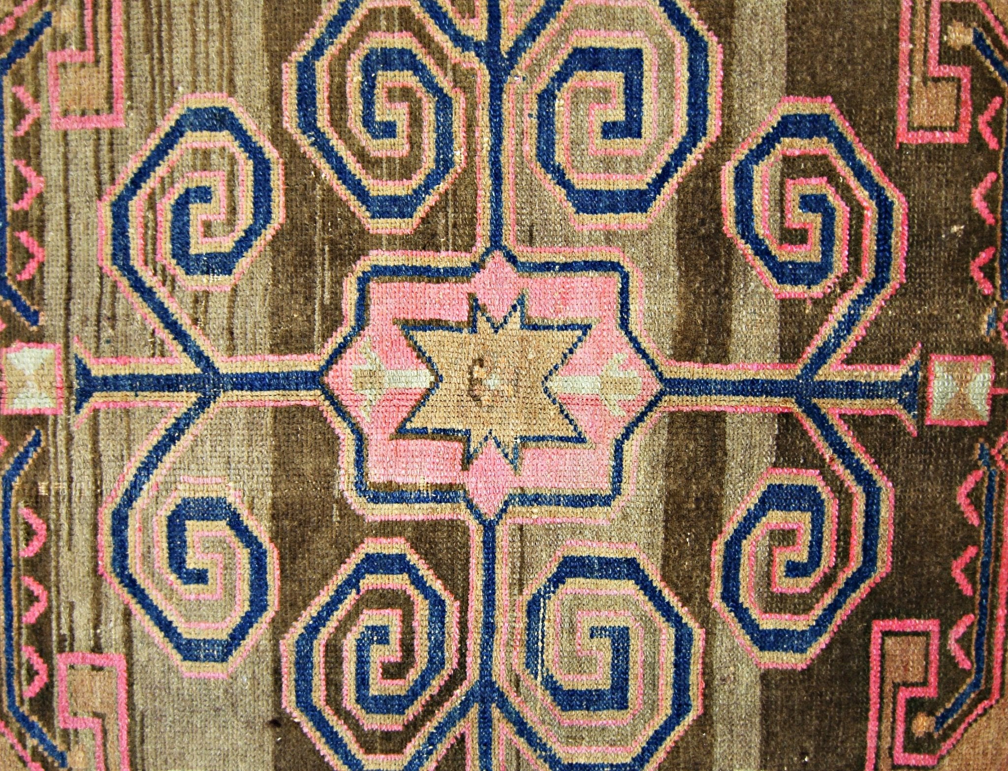 Handmade Vintage Persian Rug | 184 x 125 cm | 6' x 4'1" - Najaf Rugs & Textile