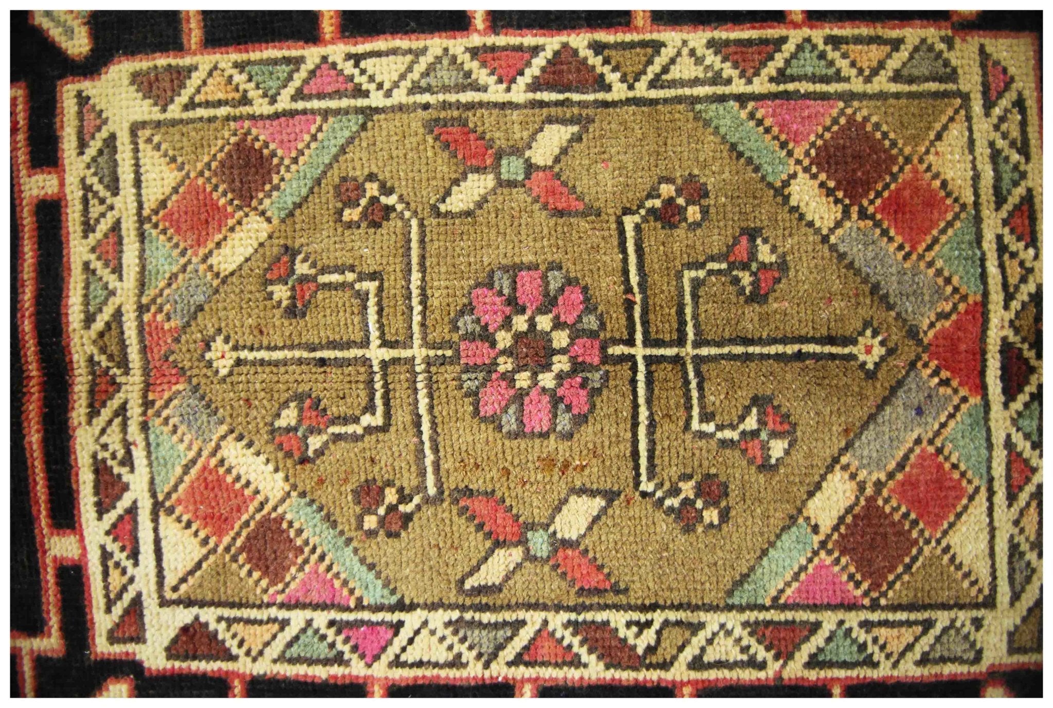 Handmade Vintage Persian Rug | 191 x 108 cm | 6'3" x 3'6" - Najaf Rugs & Textile