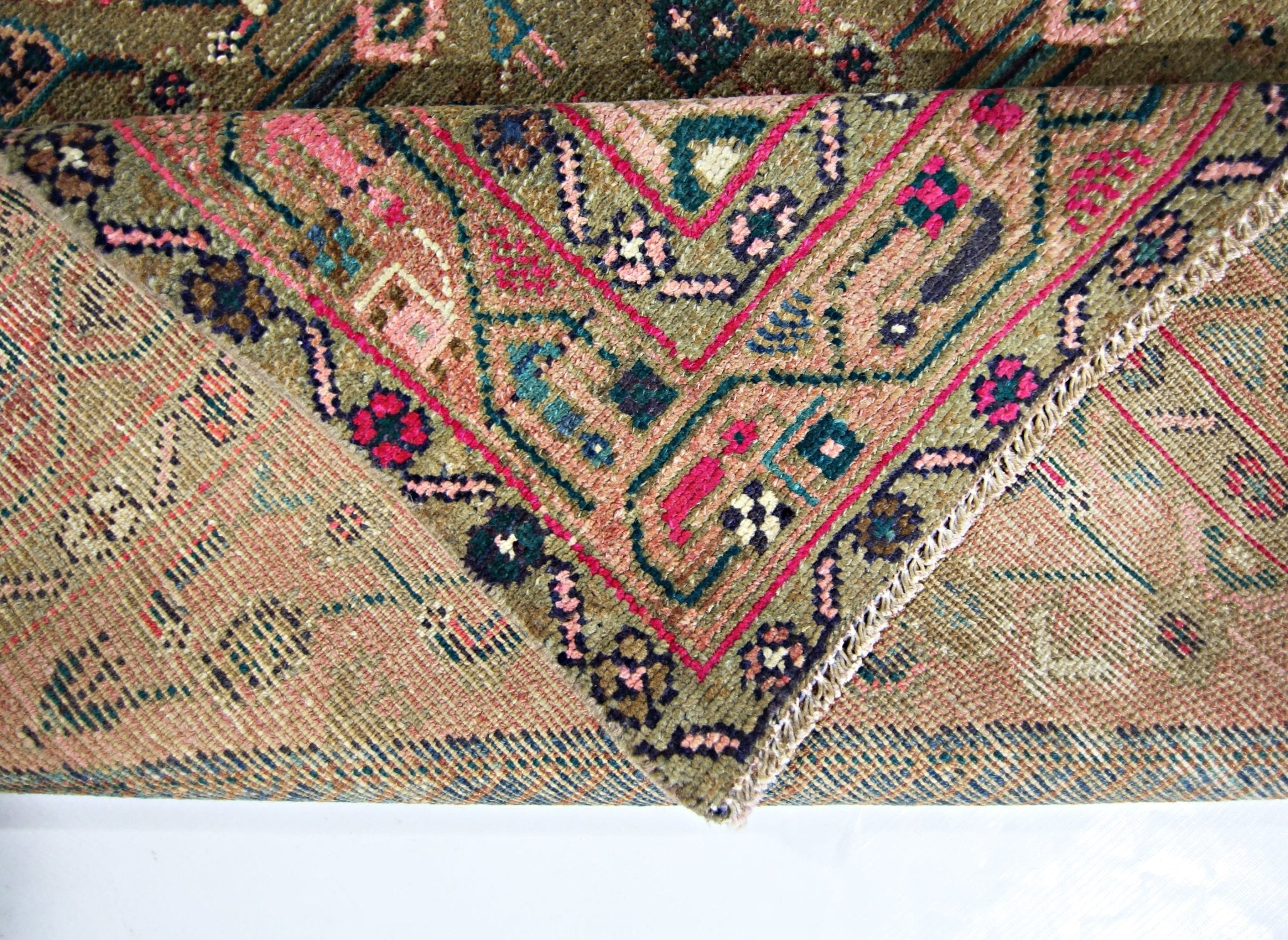 Handmade Vintage Persian Rug | 199 x 129 cm | 6'7" x 4'3" - Najaf Rugs & Textile