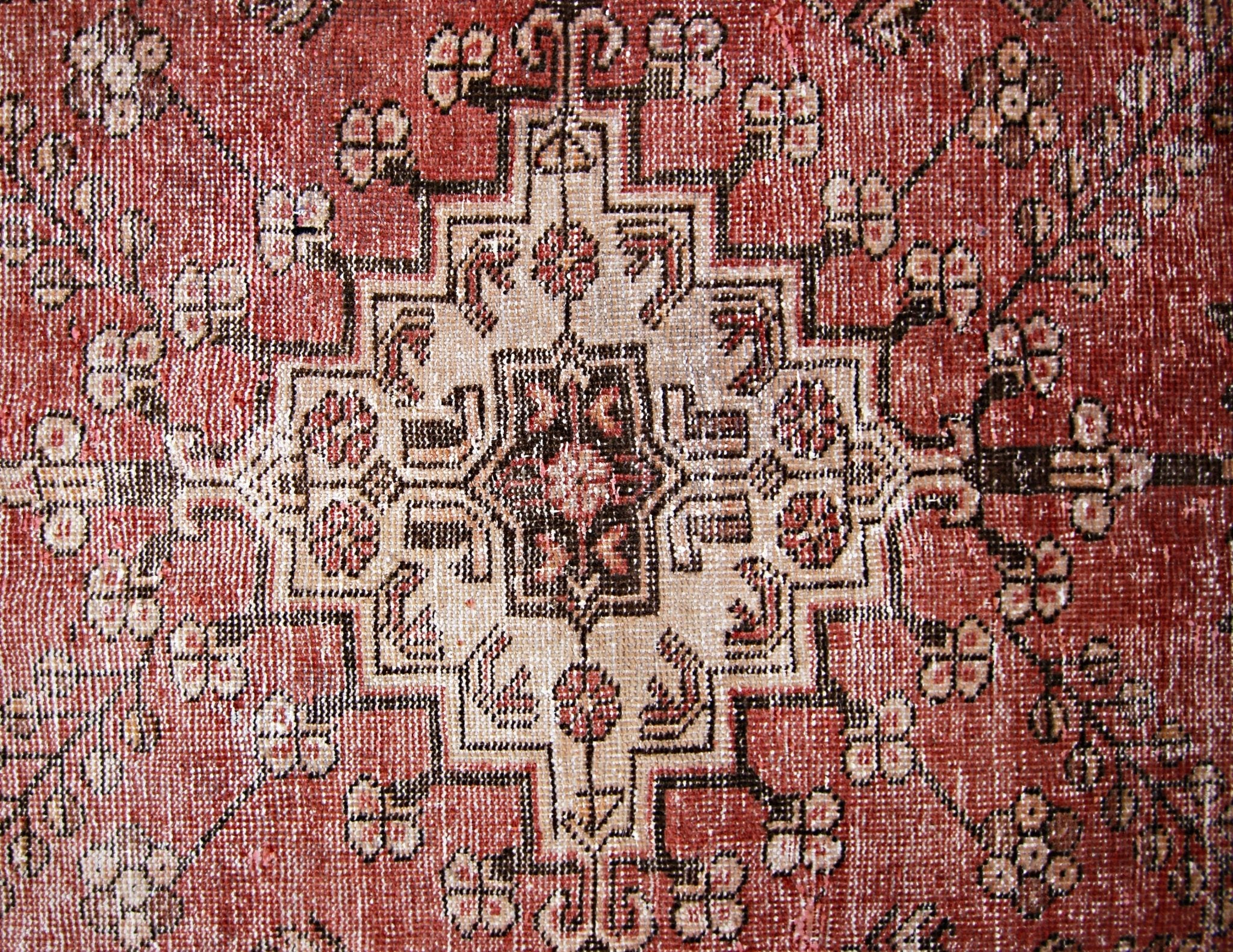 Handmade Vintage Persian Rug | 201 x 132 cm | 6'7" x 4'4" - Najaf Rugs & Textile