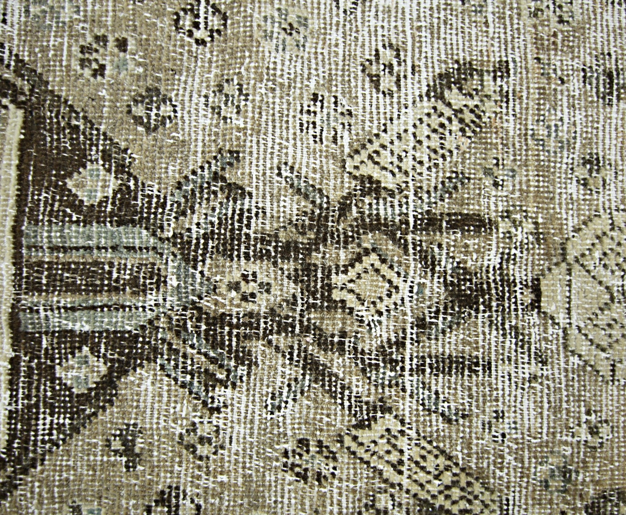 Handmade Vintage Persian Rug | 211 x 127 cm | 6'11" x 4'2" - Najaf Rugs & Textile