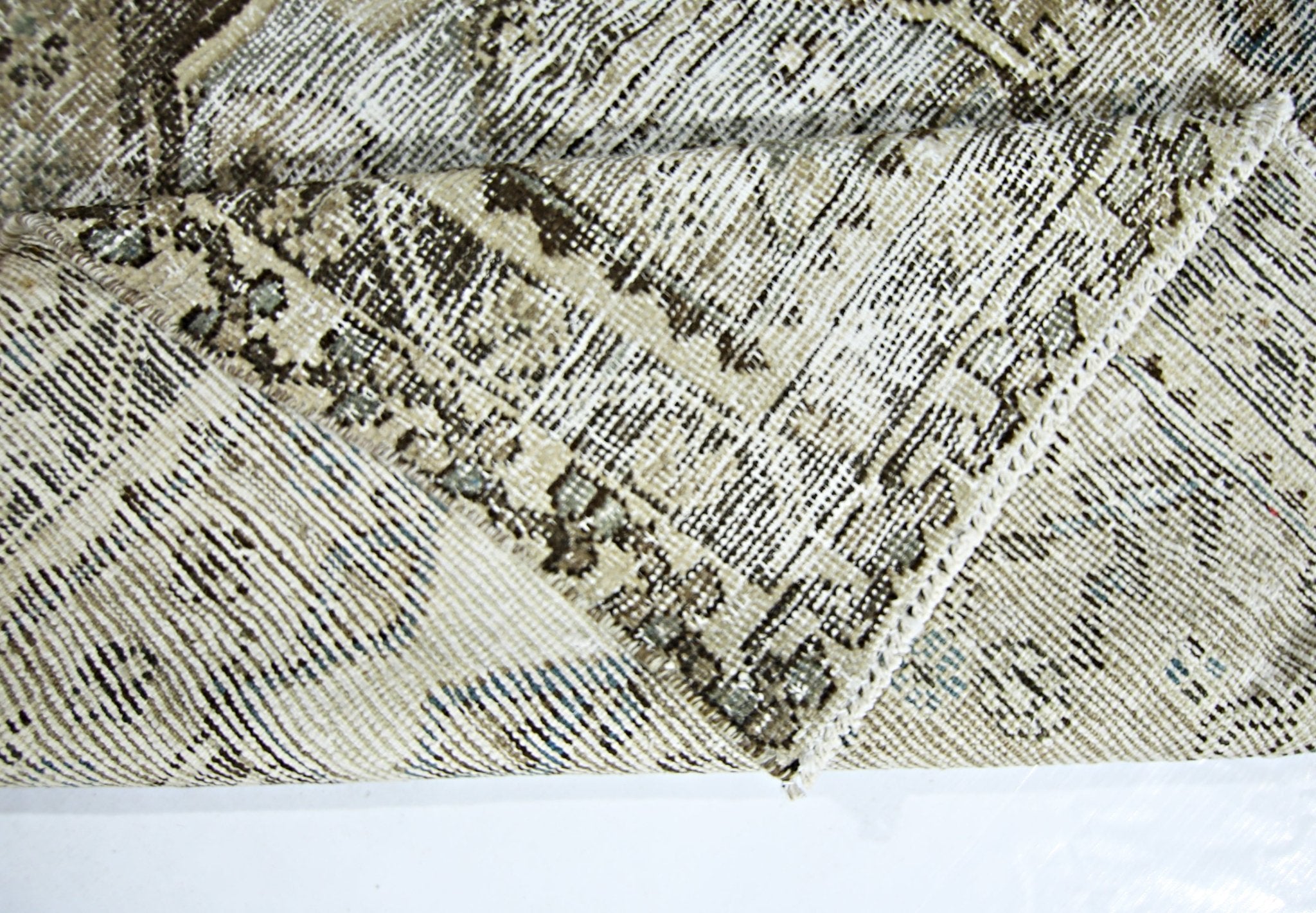 Handmade Vintage Persian Rug | 211 x 127 cm | 6'11" x 4'2" - Najaf Rugs & Textile