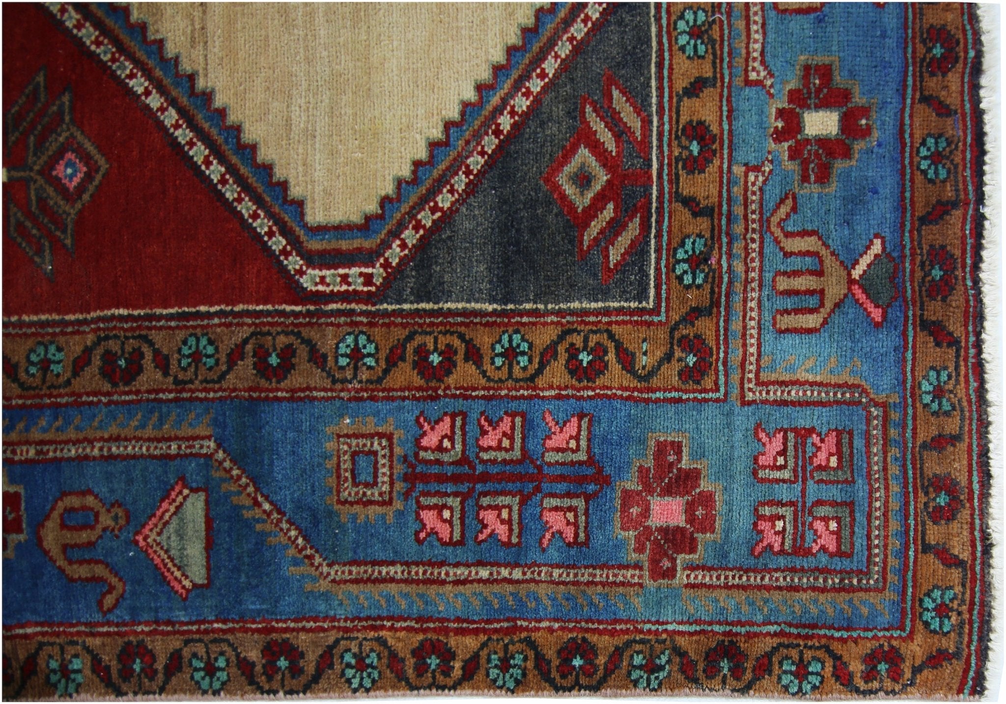 Handmade Vintage Persian Rug | 227 x 138 cm | 7'5" x 4'7" - Najaf Rugs & Textile