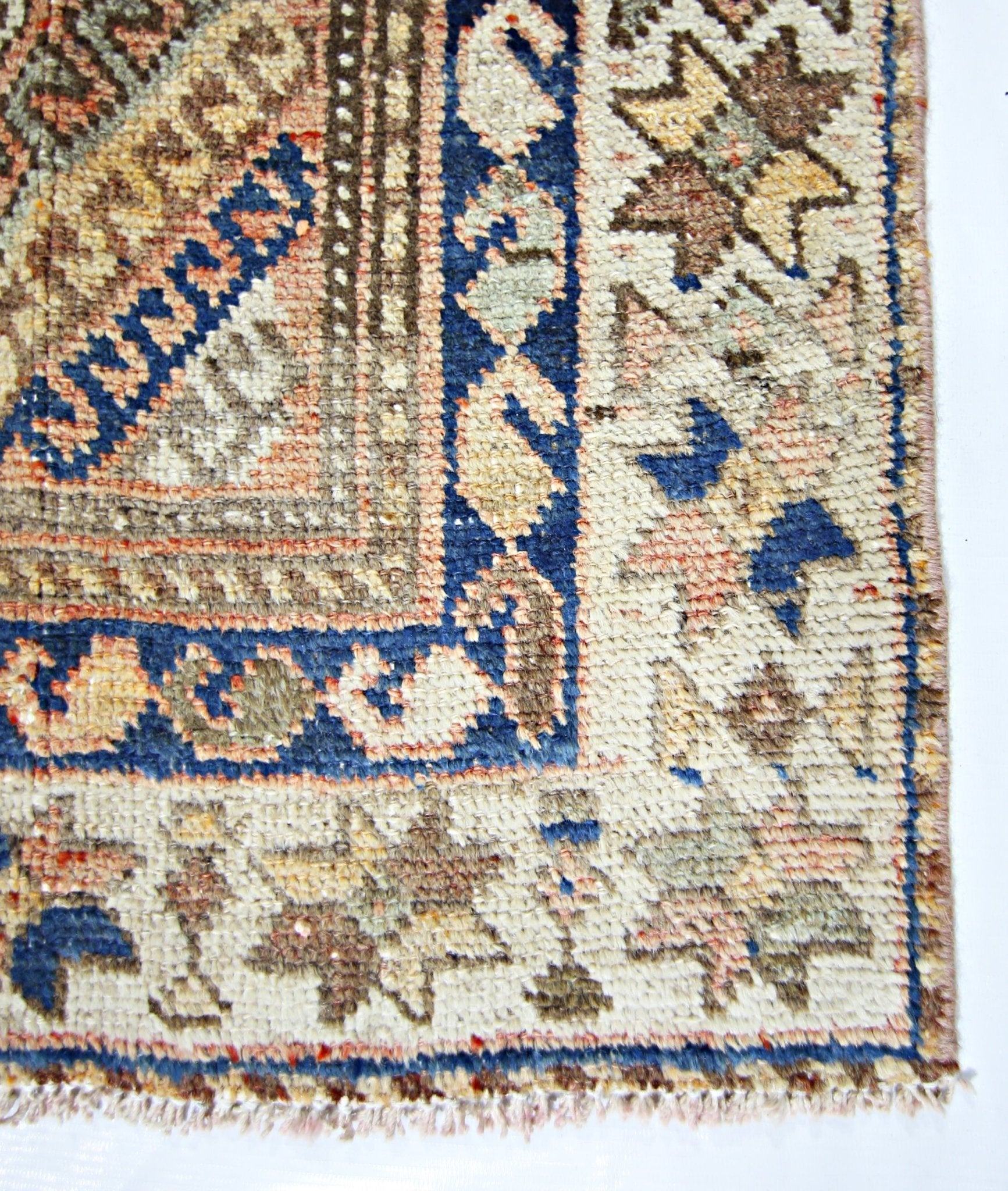 Handmade Vintage Persian Rug | 252 x 141 cm | 8'3" x 4'7" - Najaf Rugs & Textile