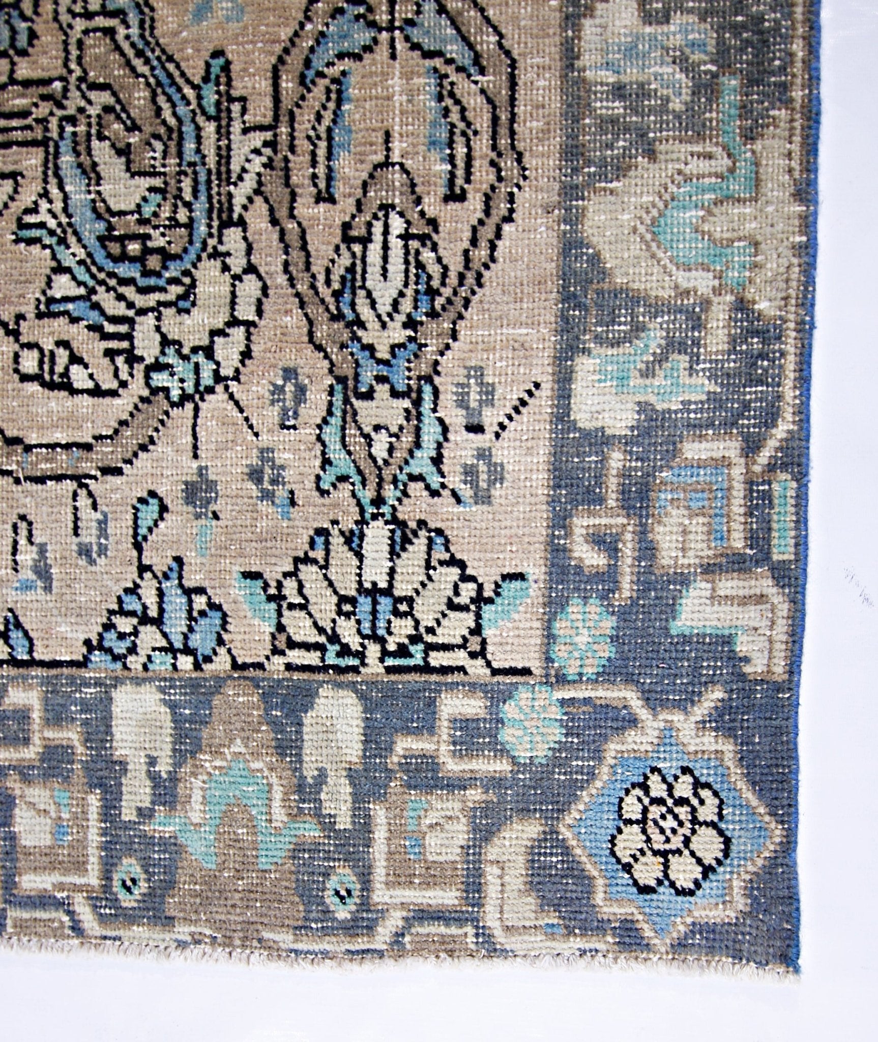 Handmade Vintage Persian Rug | 275 x 133 cm | 9' x 4'4" - Najaf Rugs & Textile