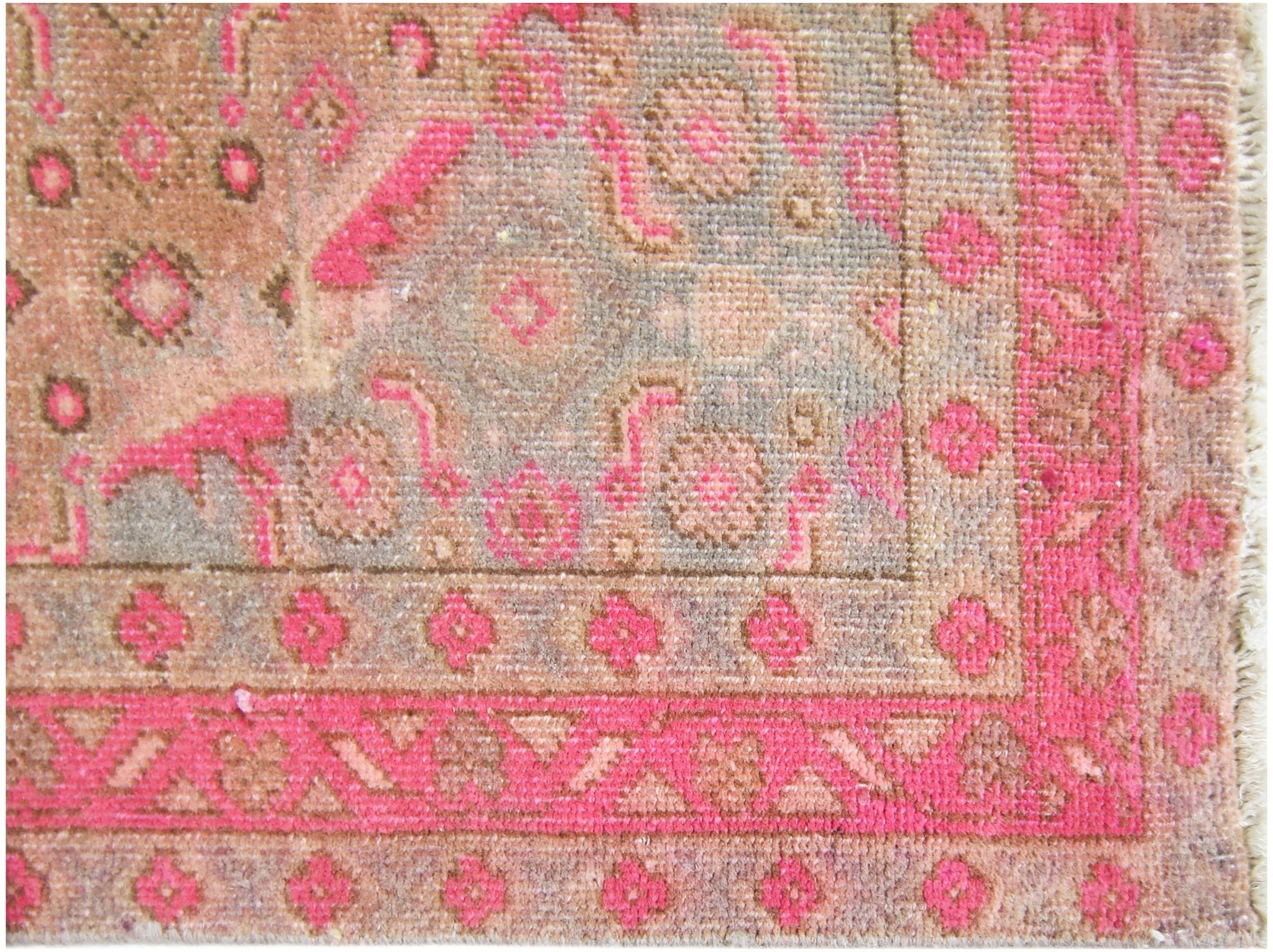 Handmade Vintage Persian Rug | 282 x 146 cm | 9'3" x 4'10" - Najaf Rugs & Textile